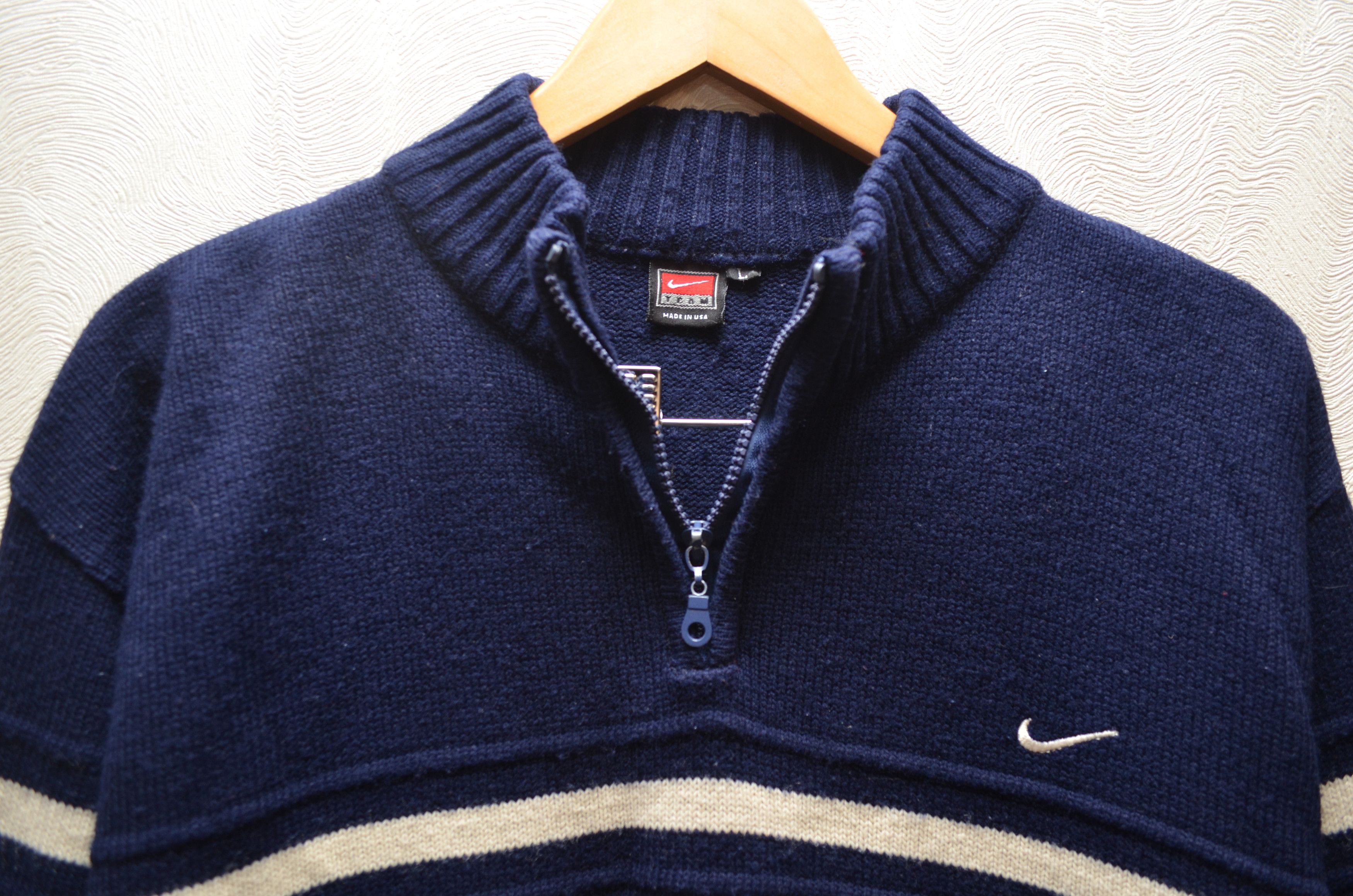Nike × Vintage Vintage 90s Navy Nike Embroided Logo Knit Sweater y2k Size US XL / EU 56 / 4 - 4 Thumbnail