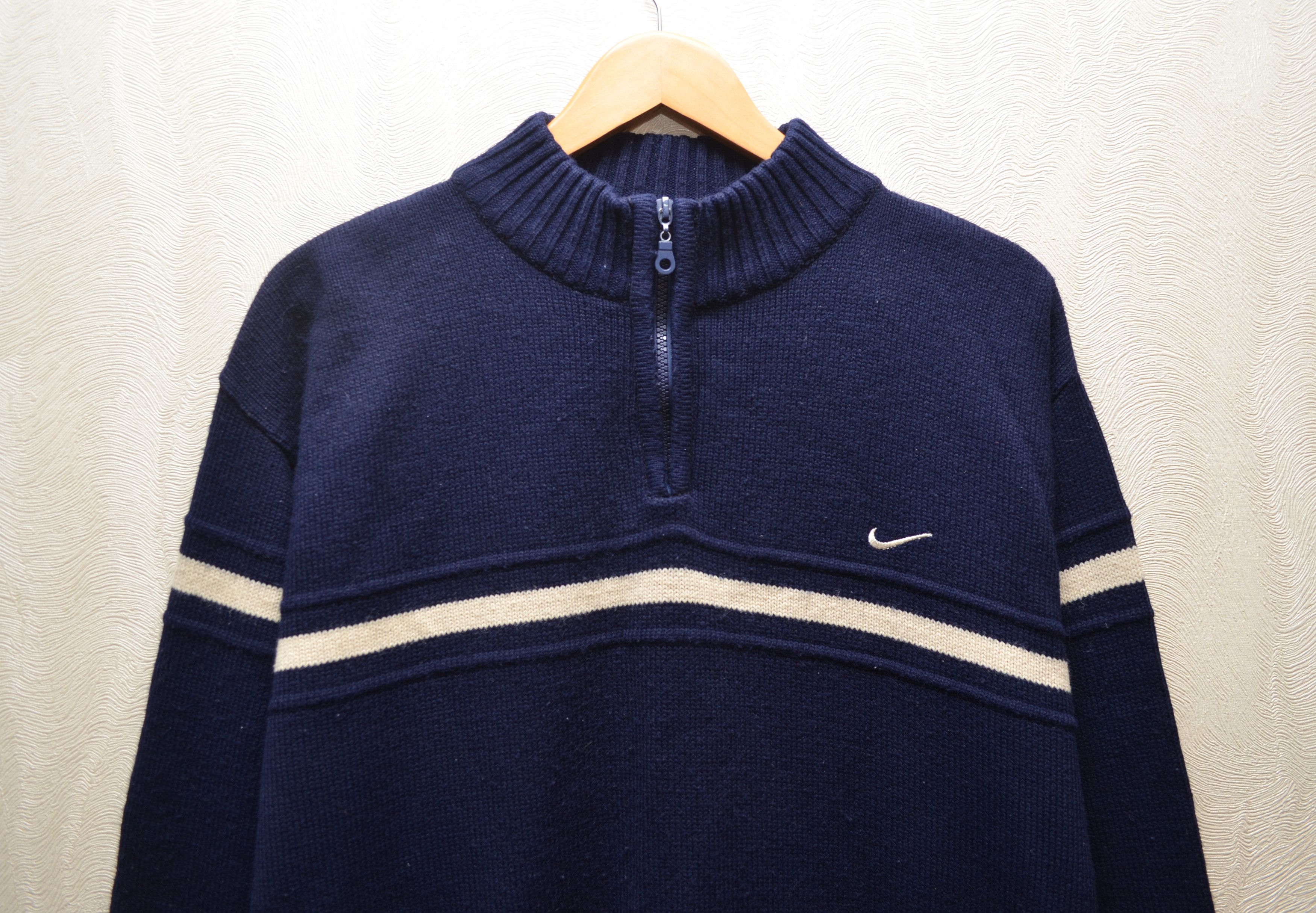 Nike × Vintage Vintage 90s Navy Nike Embroided Logo Knit Sweater y2k Size US XL / EU 56 / 4 - 2 Thumbnail