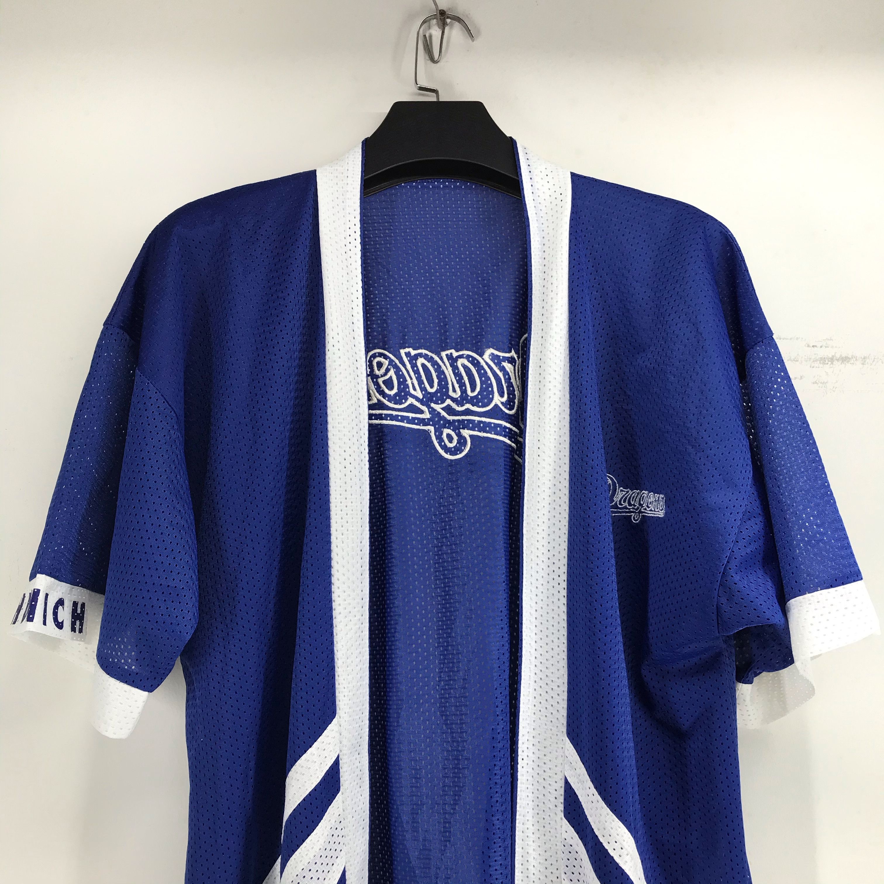 Japanese Brand Chunichi Dragons Baseball Team Jersey Cardigan #1870-35 Size US L / EU 52-54 / 3 - 5 Thumbnail