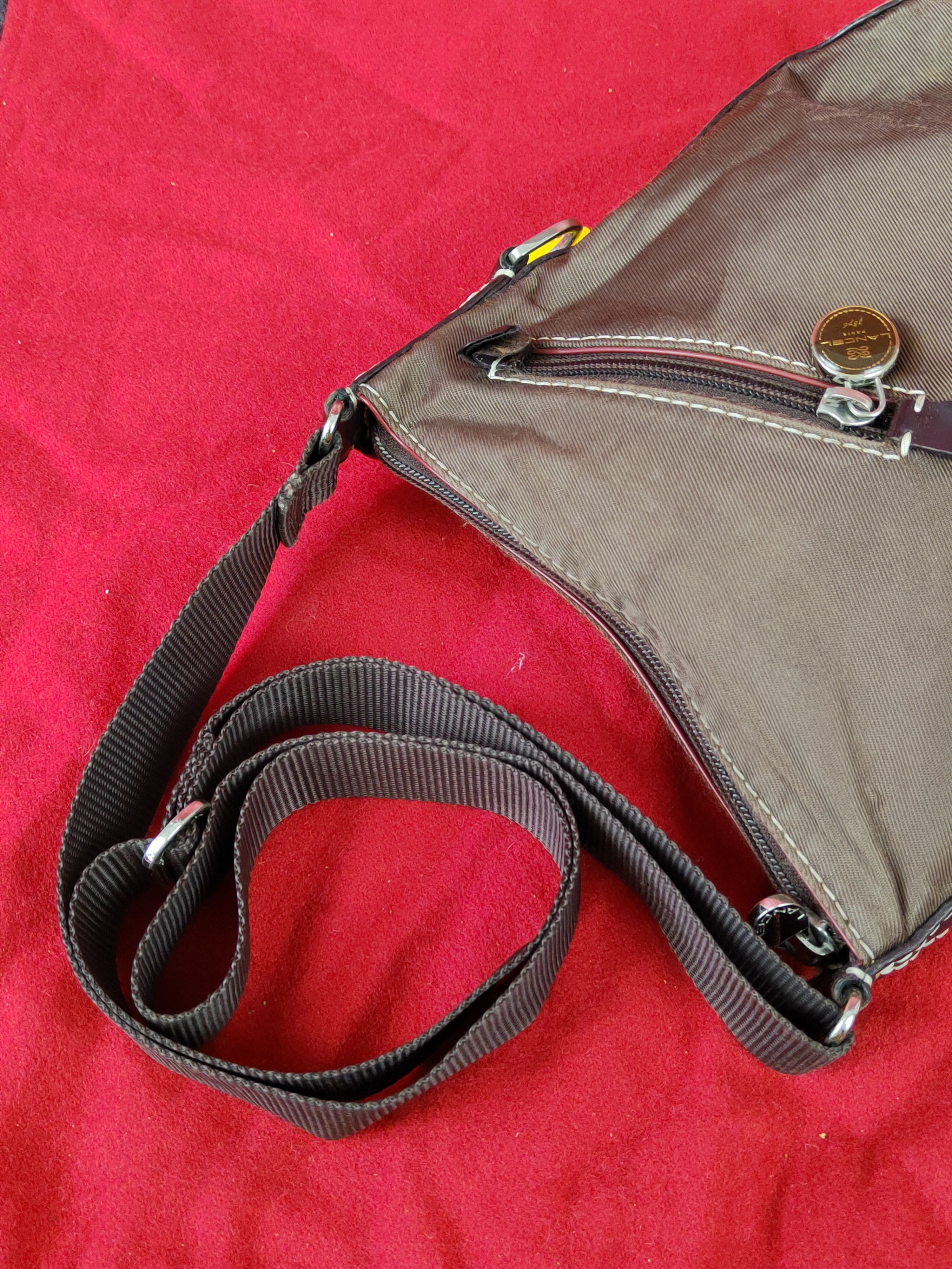 Lancel Lancel Paris Crossbody sling Bag #SB011 Size ONE SIZE - 7 Thumbnail