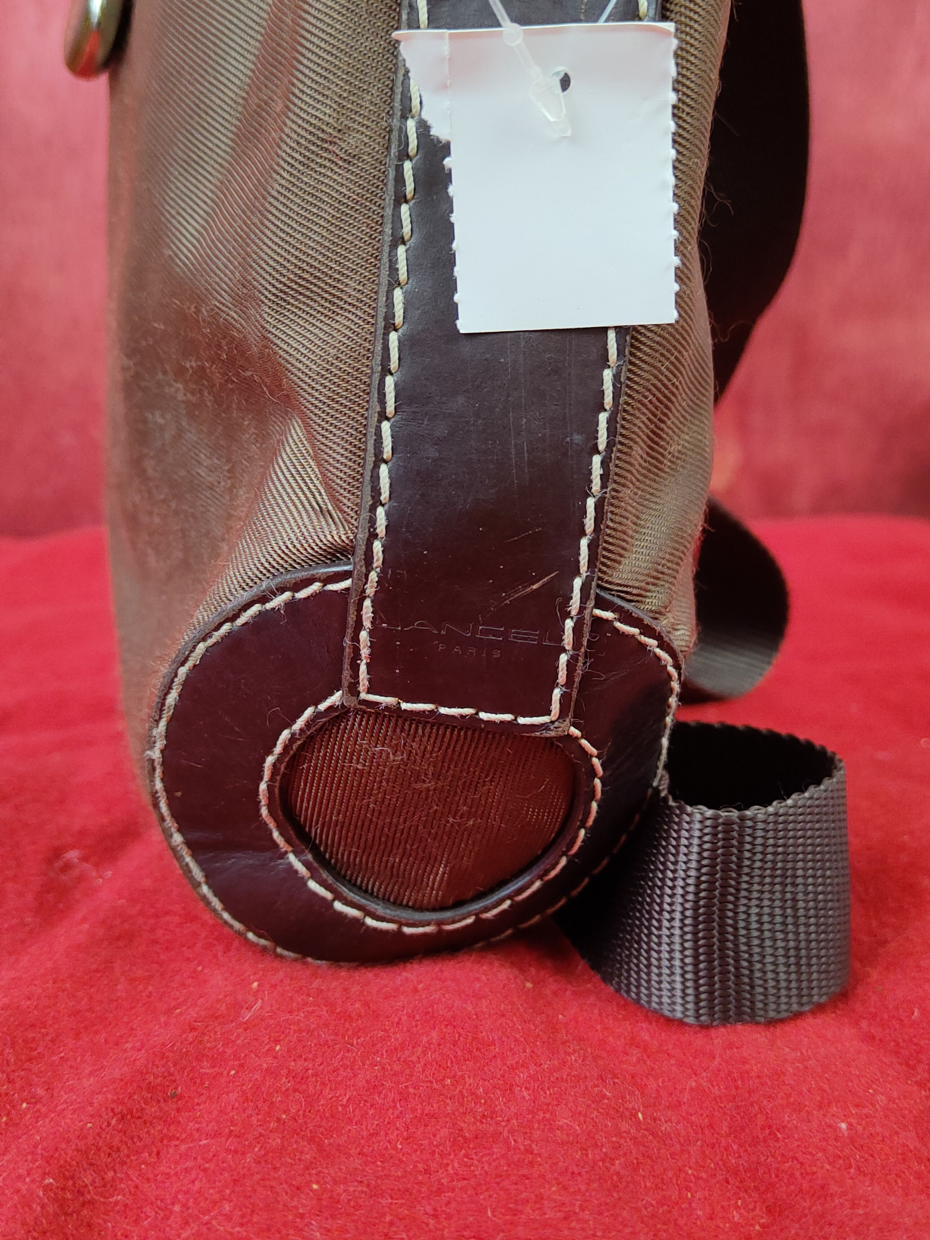 Lancel Lancel Paris Crossbody sling Bag #SB011 Size ONE SIZE - 14 Thumbnail