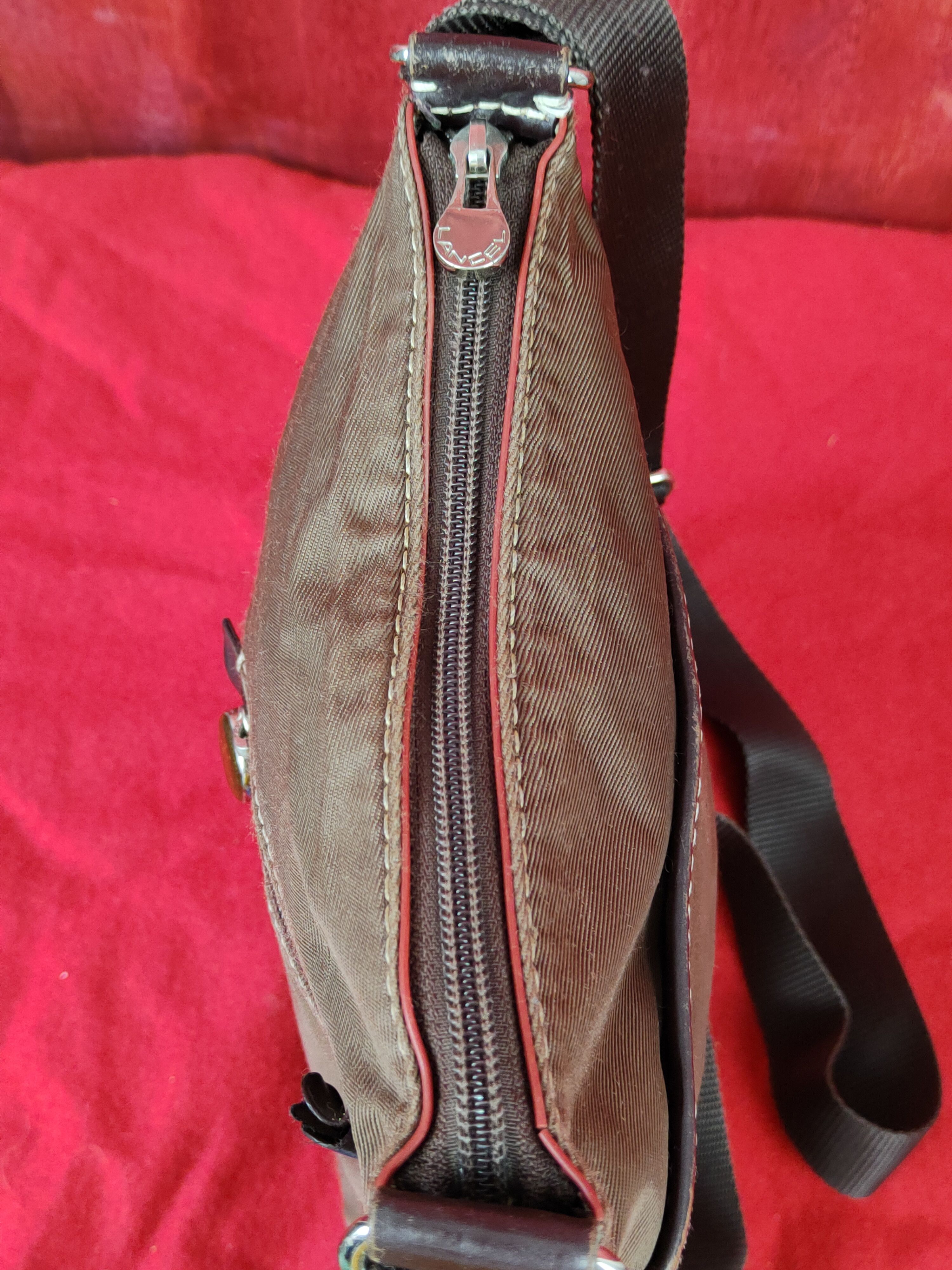 Lancel Lancel Paris Crossbody sling Bag #SB011 Size ONE SIZE - 18 Thumbnail