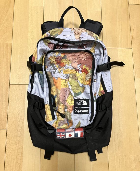 Supreme tnf hotsell map backpack