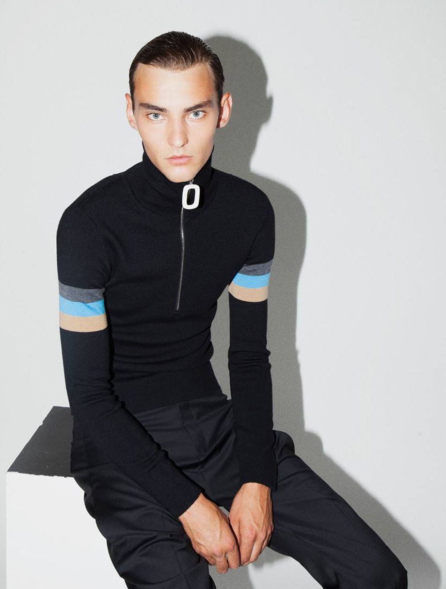 Half Neck Zipped Sweater