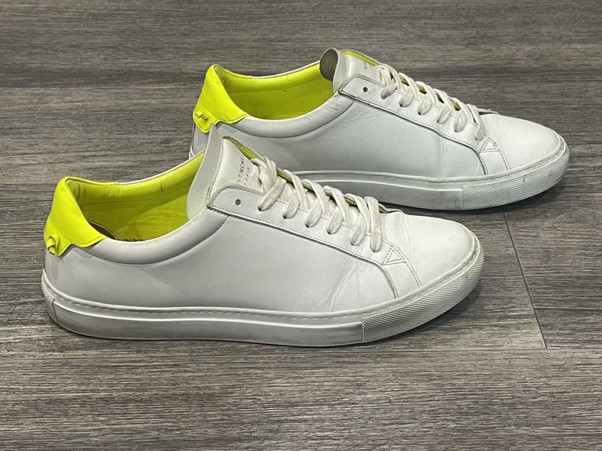 Givenchy Givenchy Urban Knots Neon Yellow Sz. 41 Size US 8 / EU 41 - 1 Thumbnail