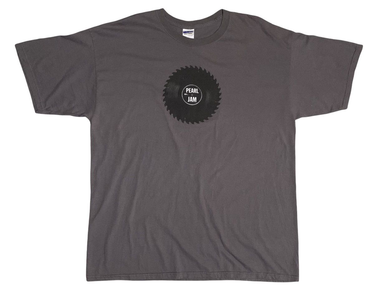 Band Tees Vintage Y2k Pearl Jam 33 1/3 Tour 2010 T Shirt Size US XL / EU 56 / 4 - 2 Thumbnail