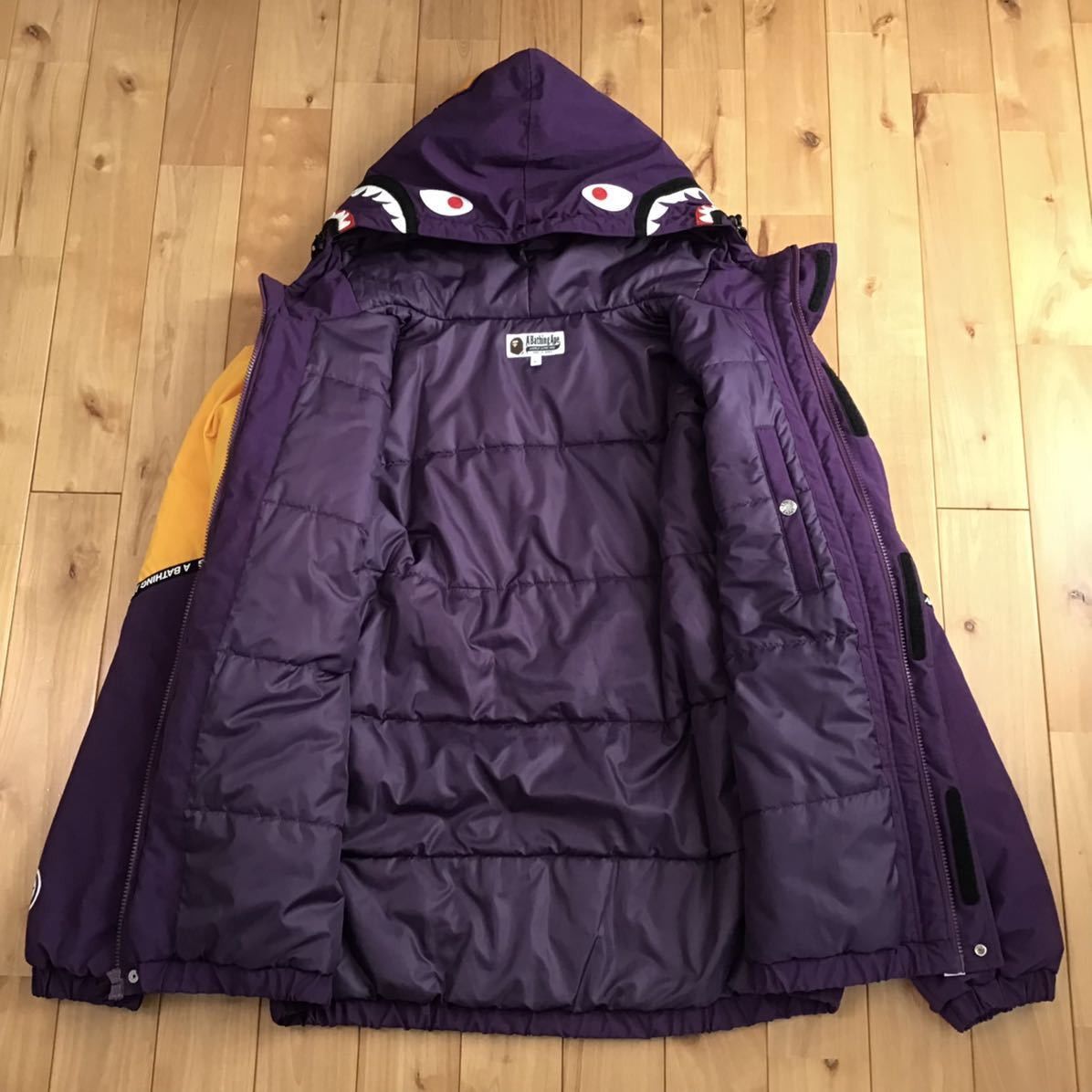Bape BAPE Shark hoodie batting jacket a bathing ape Size US L / EU 52-54 / 3 - 3 Thumbnail