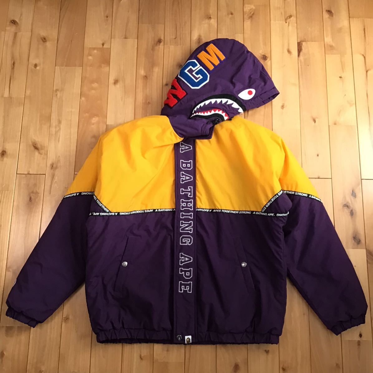 Bape BAPE Shark hoodie batting jacket a bathing ape Size US L / EU 52-54 / 3 - 1 Thumbnail
