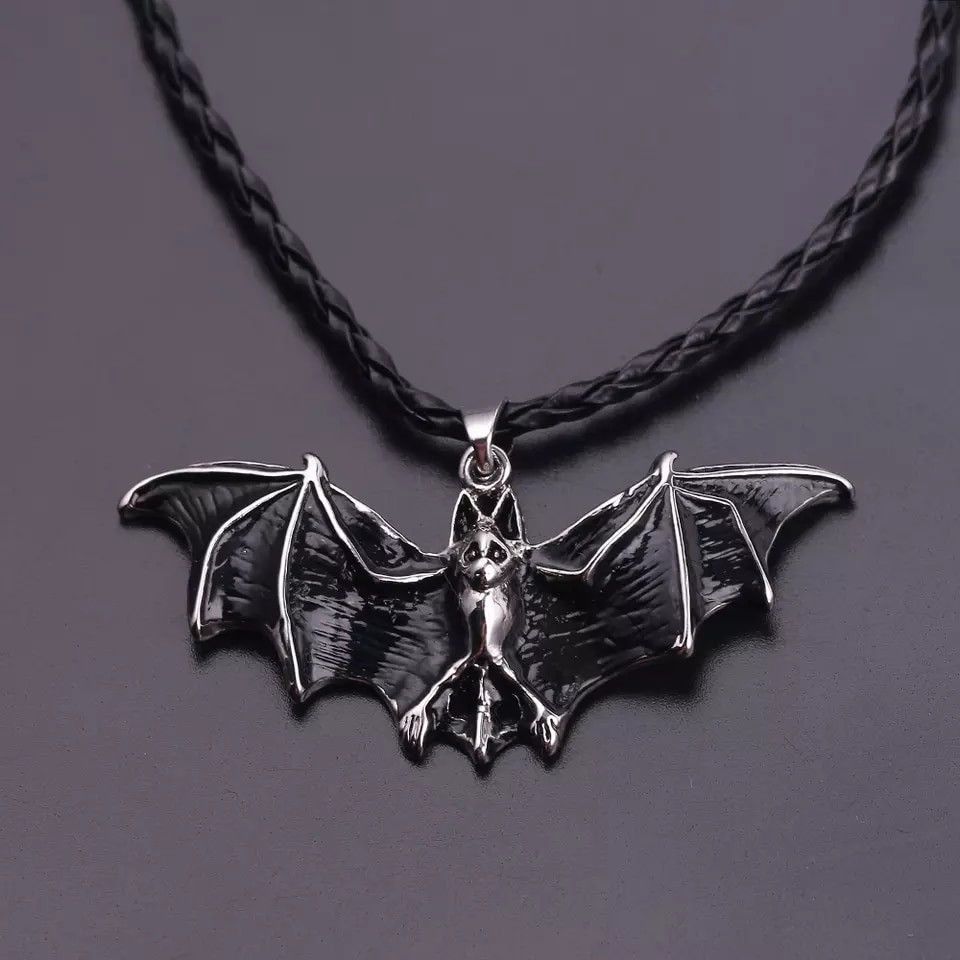 Jewelry Leather Chain Vampire Bat Gothic Bat Pendant Necklace Size ONE SIZE - 5 Thumbnail