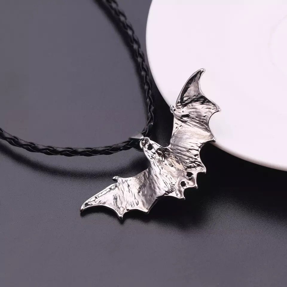 Jewelry Leather Chain Vampire Bat Gothic Bat Pendant Necklace Size ONE SIZE - 2 Thumbnail