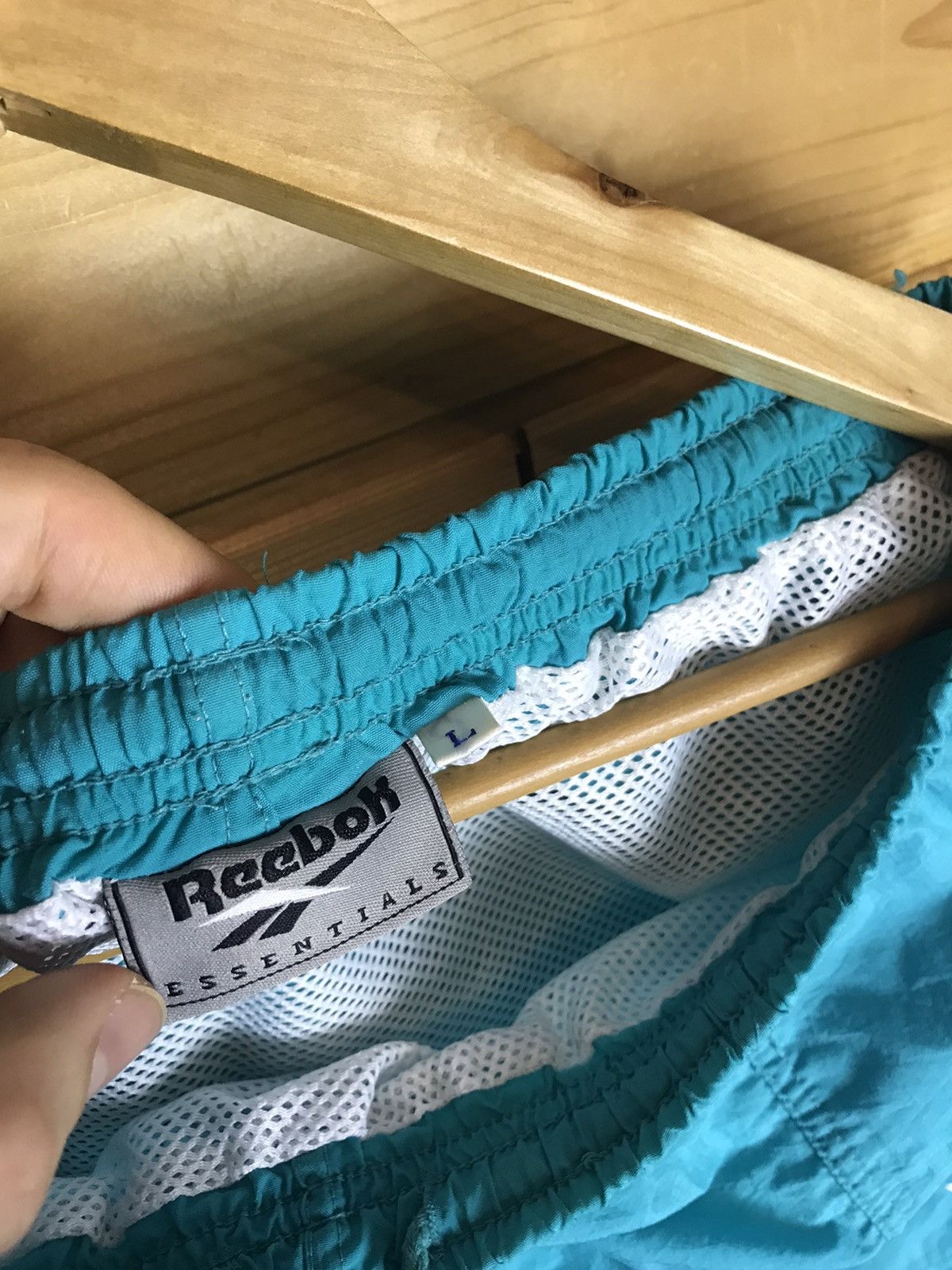 Reebok Vintage 90s Reebok nylon shorts Size US 34 / EU 50 - 6 Thumbnail
