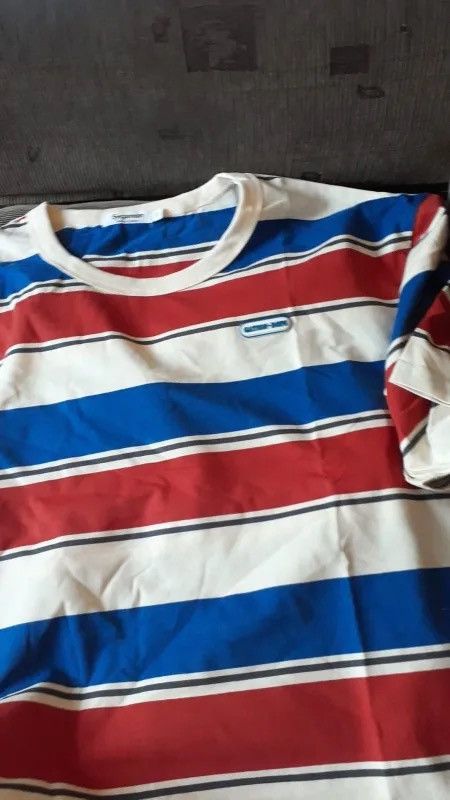 Japanese Brand Short Sleeve Red Striped T-shirts Men Women Size US M / EU 48-50 / 2 - 4 Thumbnail