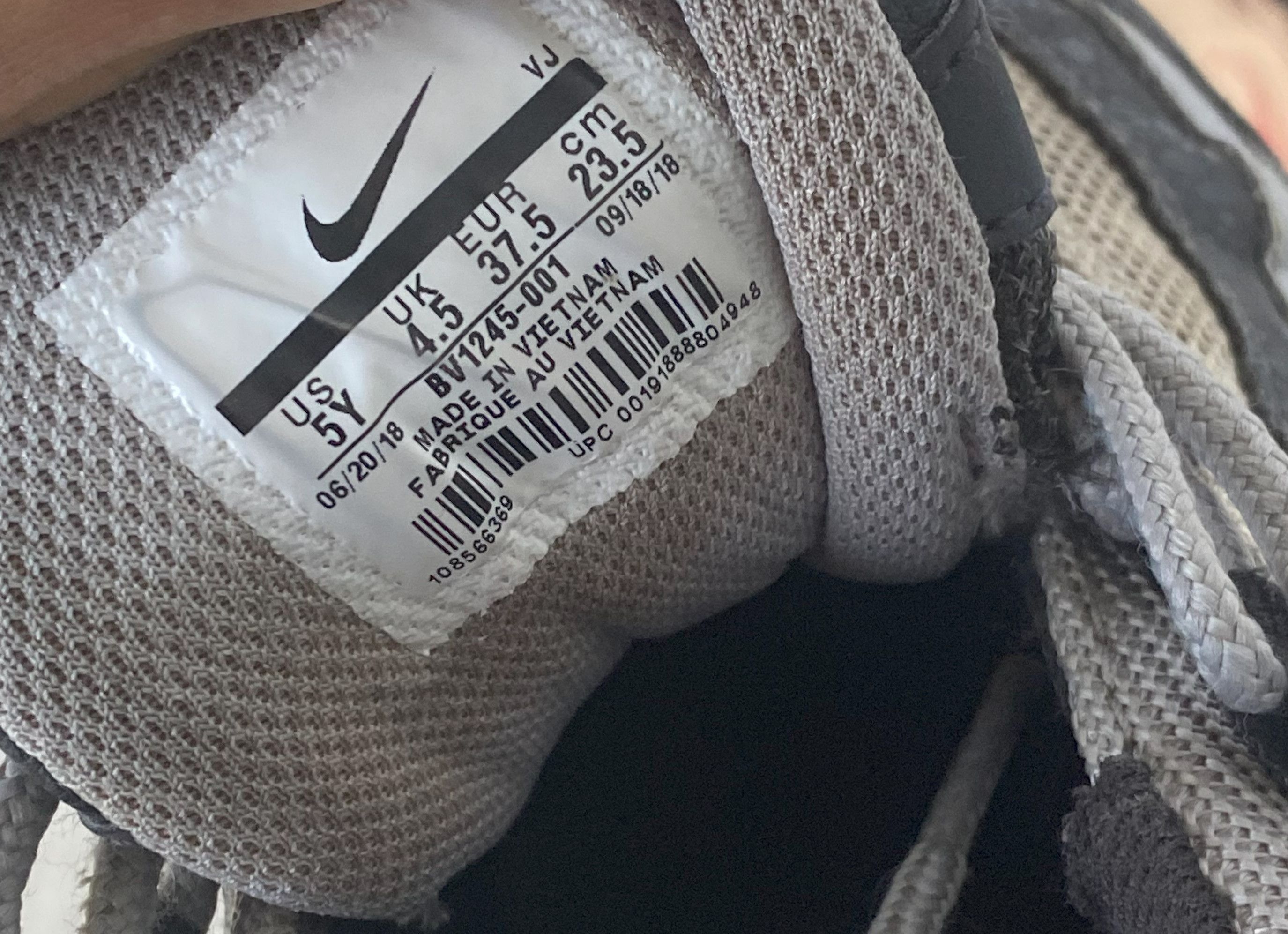 Nike Nike Air Max 95 (GS) 'Off Noir' Size US 5 / EU 37 - 6 Thumbnail