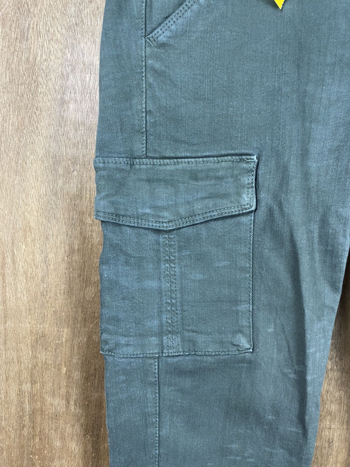 Uniqlo DLL Uniqlo skinny multi pocket tactical Cargo Pants #2612 Size 24" / US 00 / IT 34 - 7 Thumbnail
