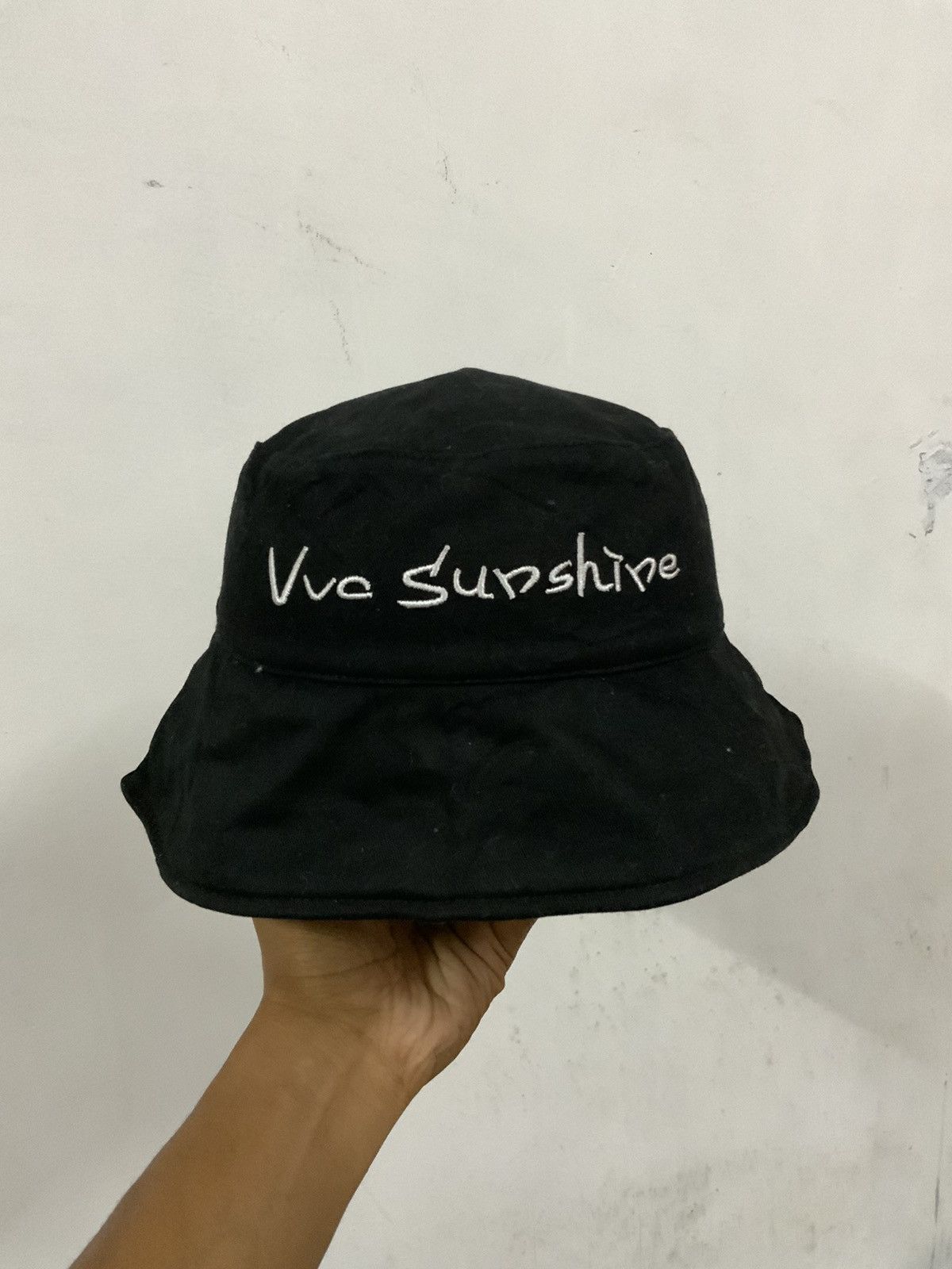 Japanese Brand Vvo Sunshine Spellout Bucket Hat Size ONE SIZE - 1 Thumbnail