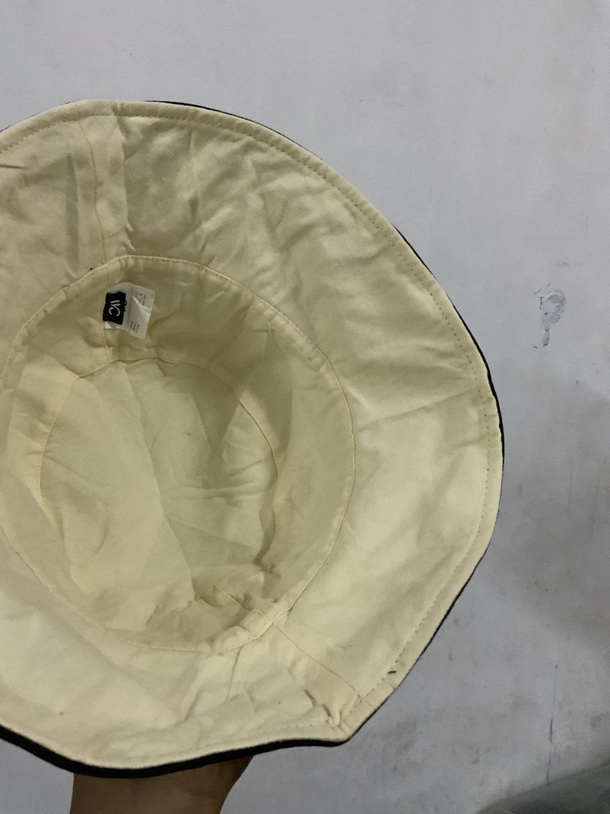 Japanese Brand Vvo Sunshine Spellout Bucket Hat Size ONE SIZE - 8 Thumbnail