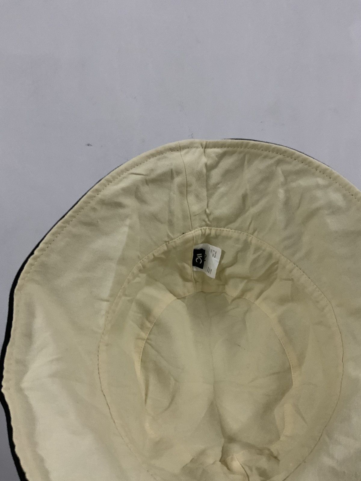 Japanese Brand Vvo Sunshine Spellout Bucket Hat Size ONE SIZE - 10 Thumbnail