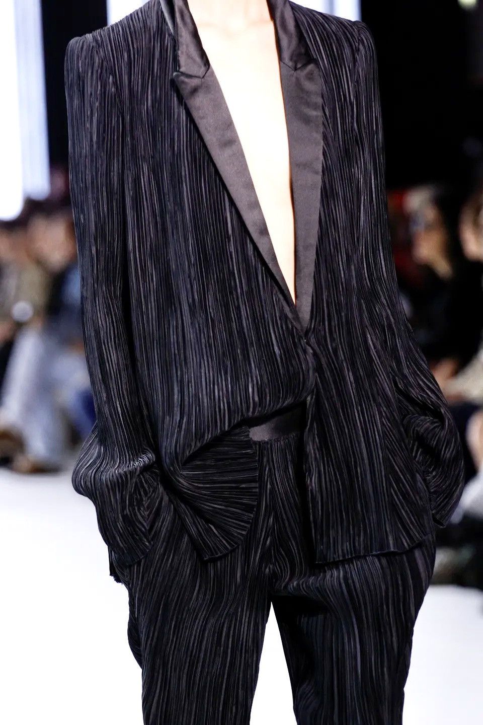 Haider Ackermann Haider Ackermann plissé black runway ss 2017 blazer Size M / US 6-8 / IT 42-44 - 1 Thumbnail