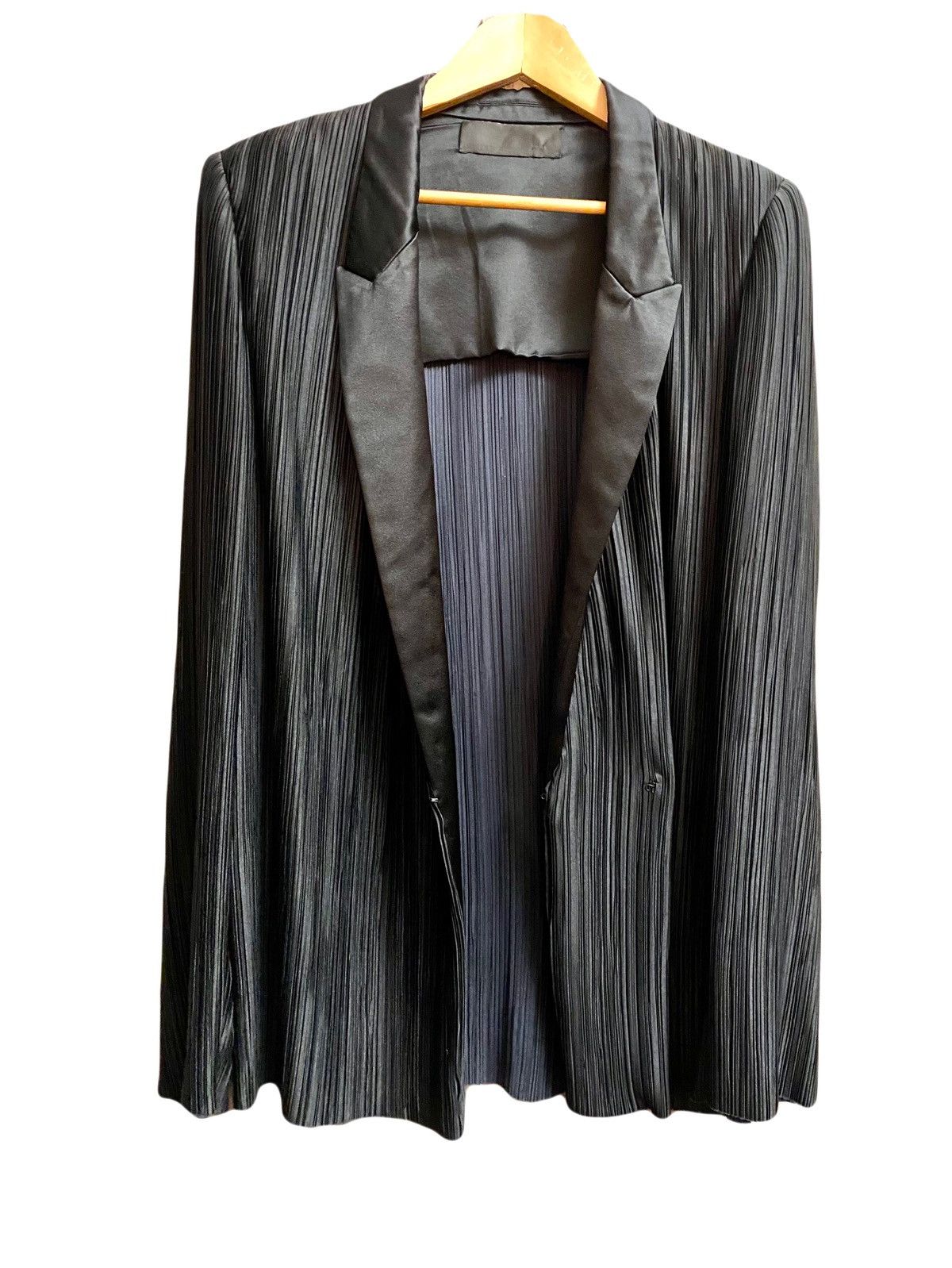 Haider Ackermann Haider Ackermann plissé black runway ss 2017 blazer Size M / US 6-8 / IT 42-44 - 11 Thumbnail