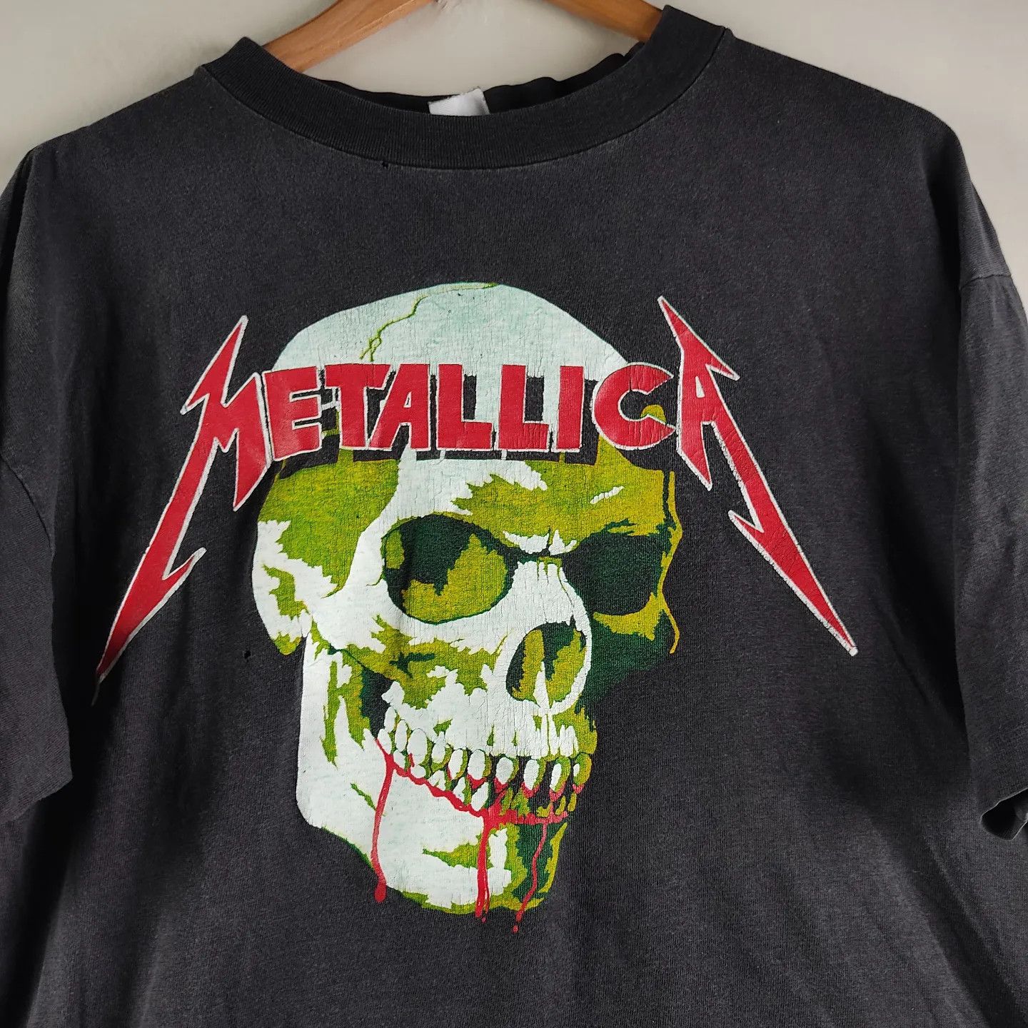 Band Tees × Metallica × Vintage 90s Metallica Skull tee Size US XL / EU 56 / 4 - 2 Thumbnail