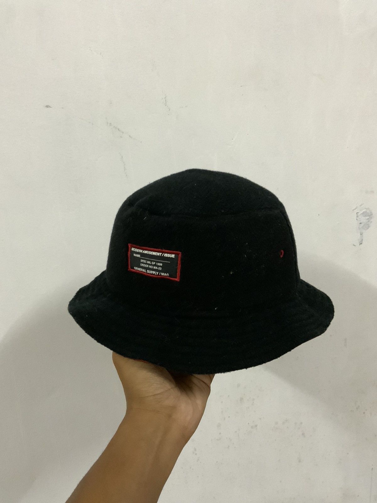 If Six Was Nine Modern Amusement Issue Reversible Fur Bucket Hat Size ONE SIZE - 2 Thumbnail