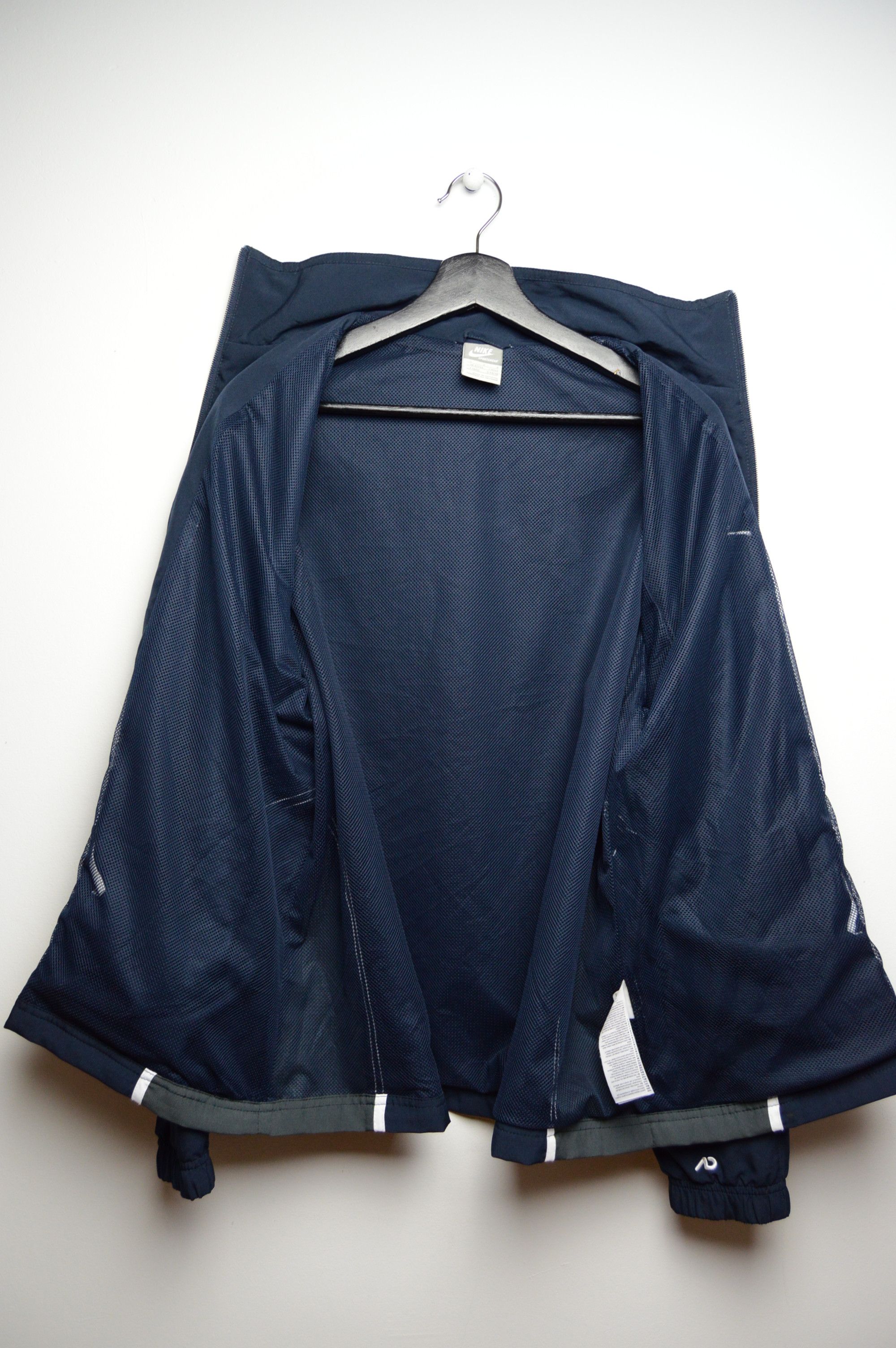 Nike nike y2k swoosh jacket Size US L / EU 52-54 / 3 - 10 Thumbnail