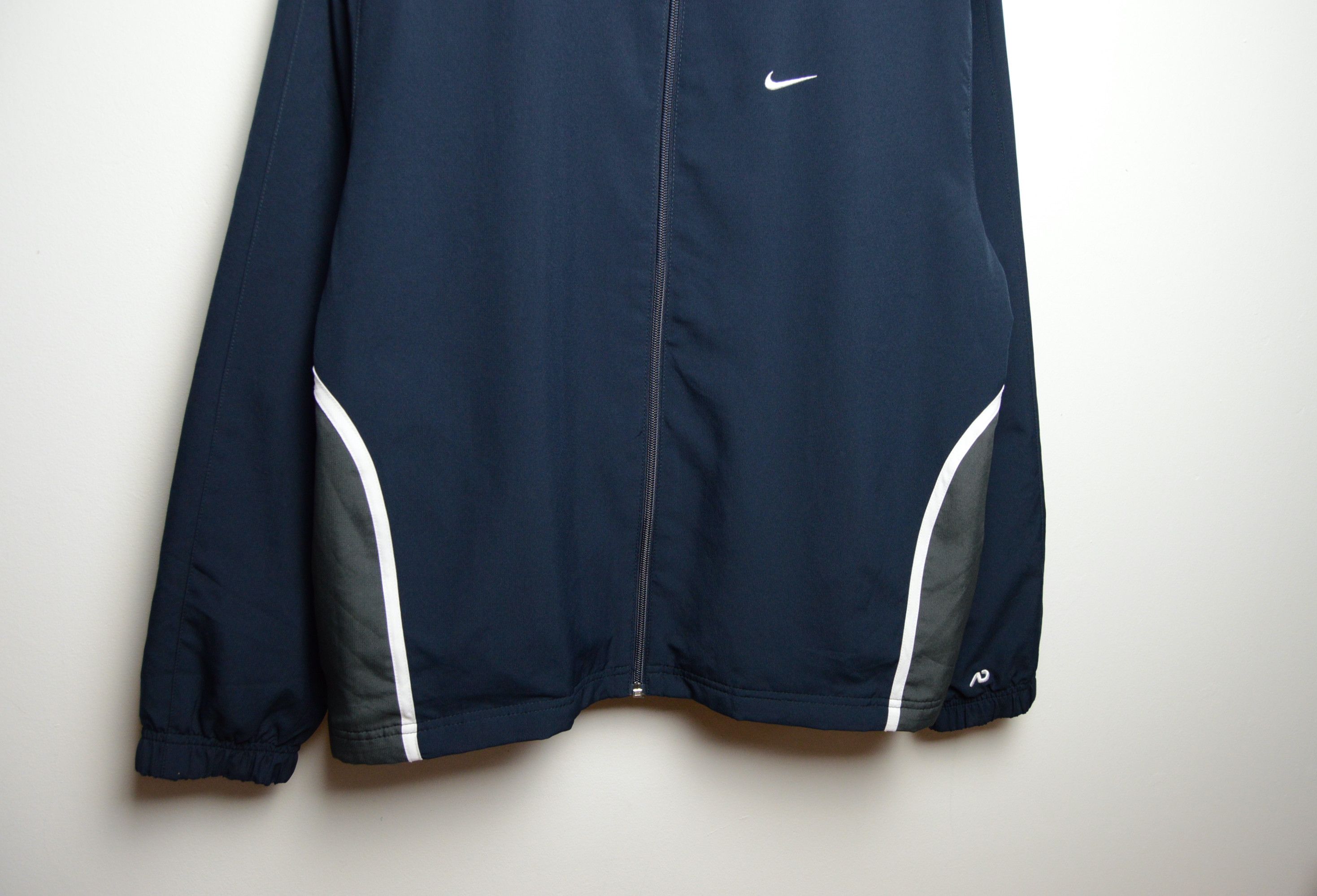 Nike nike y2k swoosh jacket Size US L / EU 52-54 / 3 - 6 Thumbnail