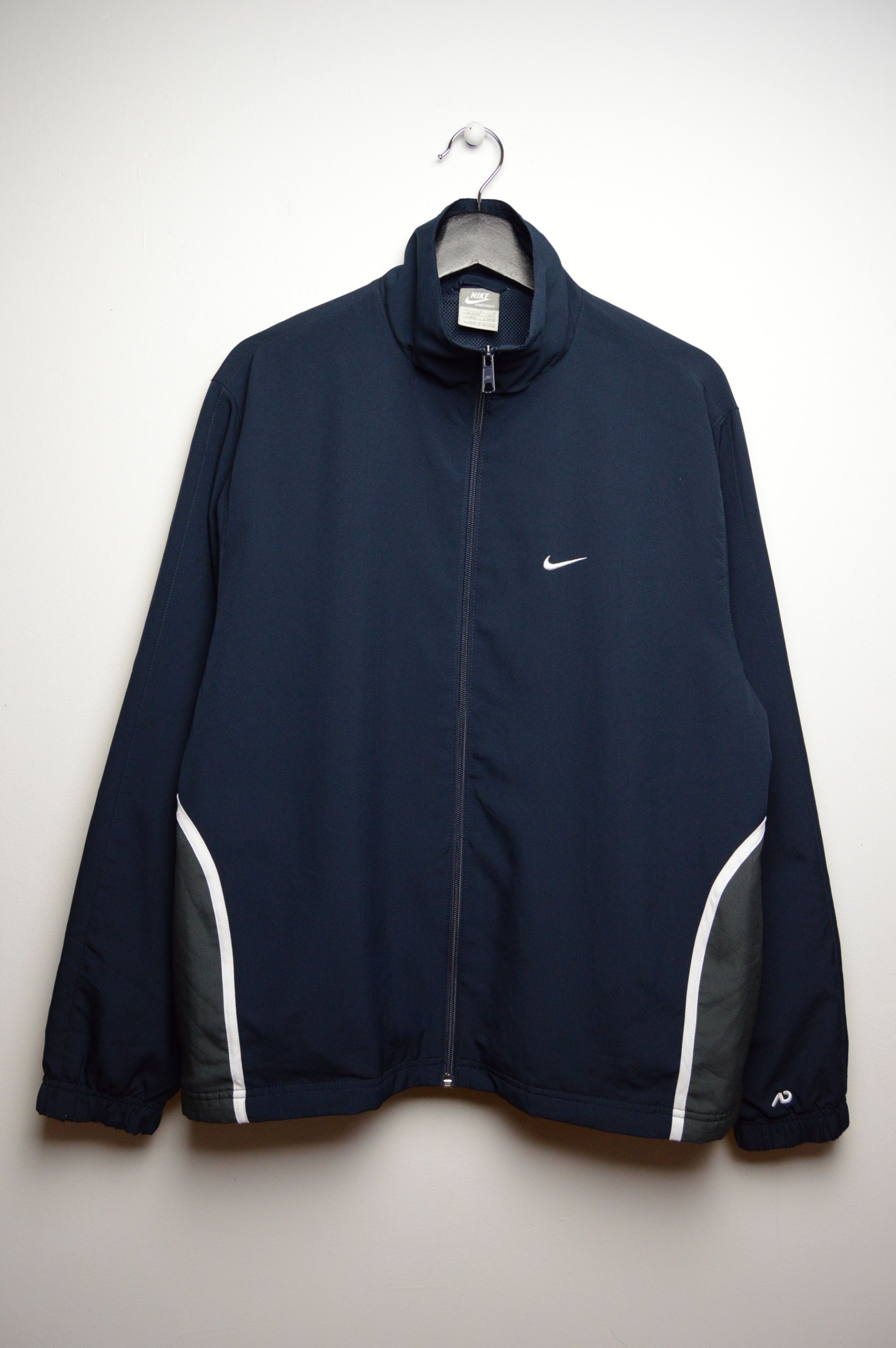 Nike nike y2k swoosh jacket Size US L / EU 52-54 / 3 - 4 Thumbnail