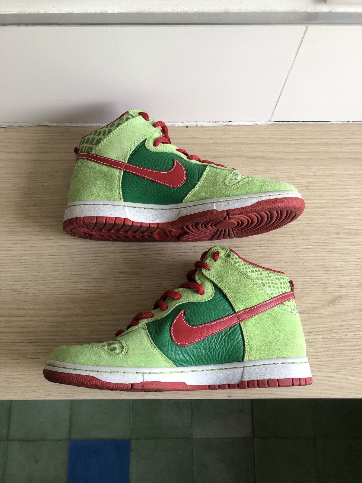 Nike Dunk High Pro SB Dr. Feelgood 2008 Size US 9.5 / EU 42-43 - 2 Thumbnail