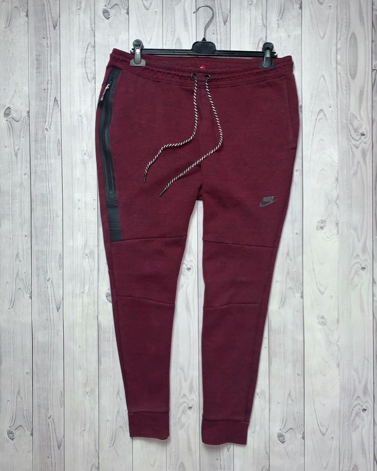 Nike Nike tech fleece joggers red size XL / XXL Size US 36 / EU 52 - 1 Thumbnail