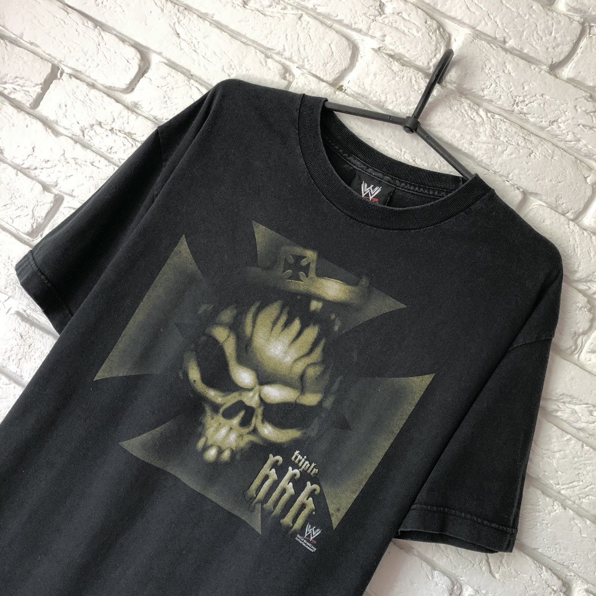 WWE Triple h hhh 2002 vintage tee t shirt Size US L / EU 52-54 / 3 - 2 Thumbnail