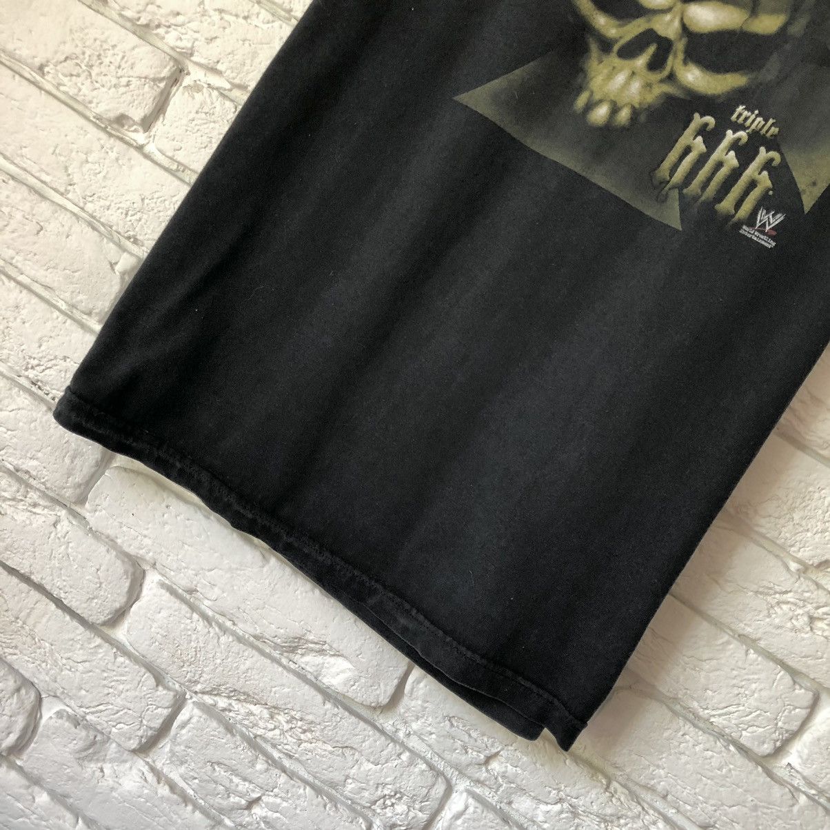 WWE Triple h hhh 2002 vintage tee t shirt Size US L / EU 52-54 / 3 - 4 Thumbnail
