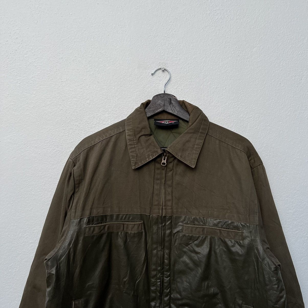 Japanese Brand VINTAGE BEAR SURVIVAL JACKET LEATHER MULTI POCKET Size US M / EU 48-50 / 2 - 3 Thumbnail
