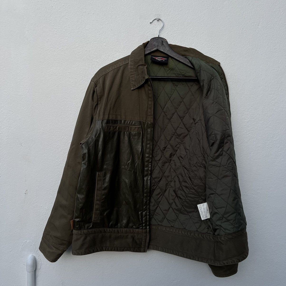 Japanese Brand VINTAGE BEAR SURVIVAL JACKET LEATHER MULTI POCKET Size US M / EU 48-50 / 2 - 12 Thumbnail