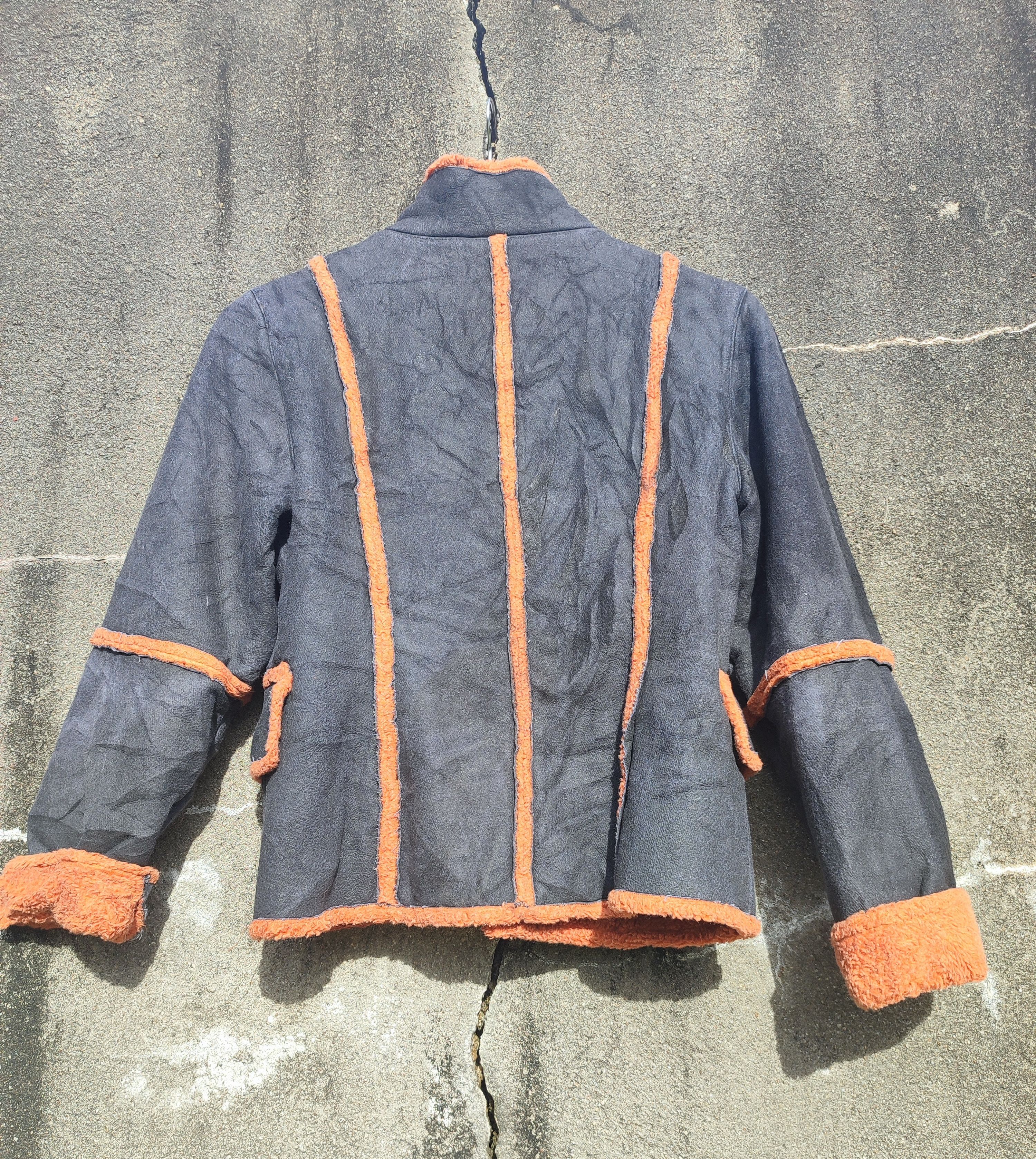 Trussardi Vintage Trussardi Faux Shearling Jacket – Orange Trim Size XS / US 0-2 / IT 36-38 - 4 Thumbnail