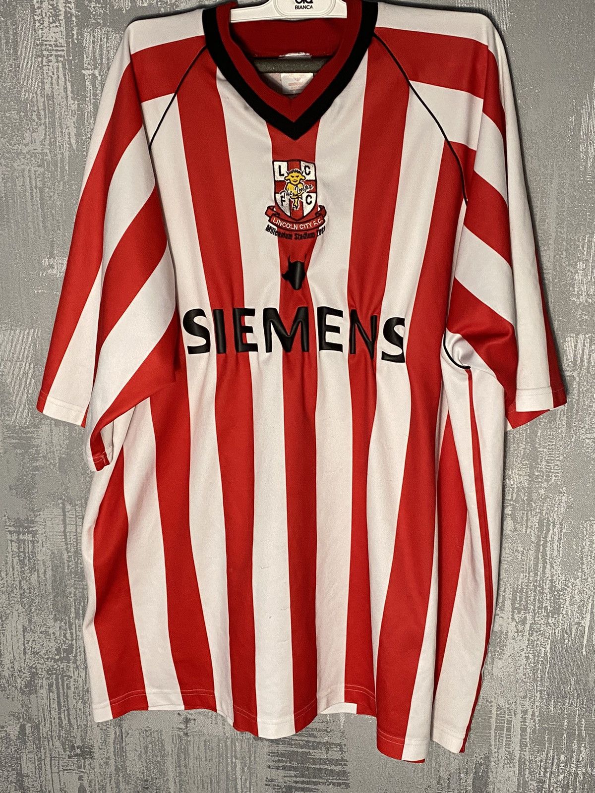 Other UK × Vintage 2003 Vintage Lincoln City Soccer Football Jersey match worn Size US XXL / EU 58 / 5 - 1 Thumbnail