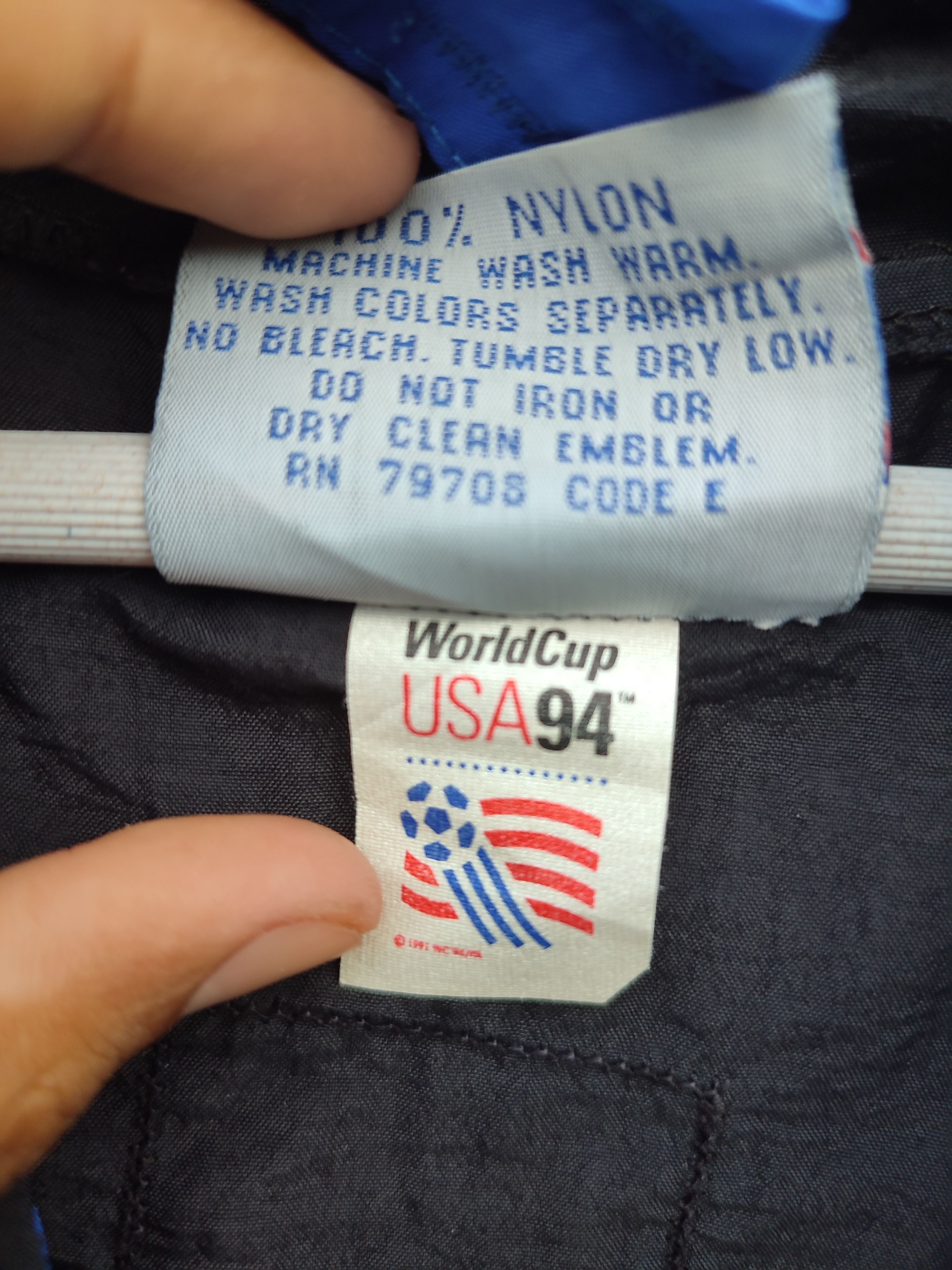 Vintage Vintage USA ’94 World Cup Windbreaker by The Game (Medium) Size US L / EU 52-54 / 3 - 5 Thumbnail