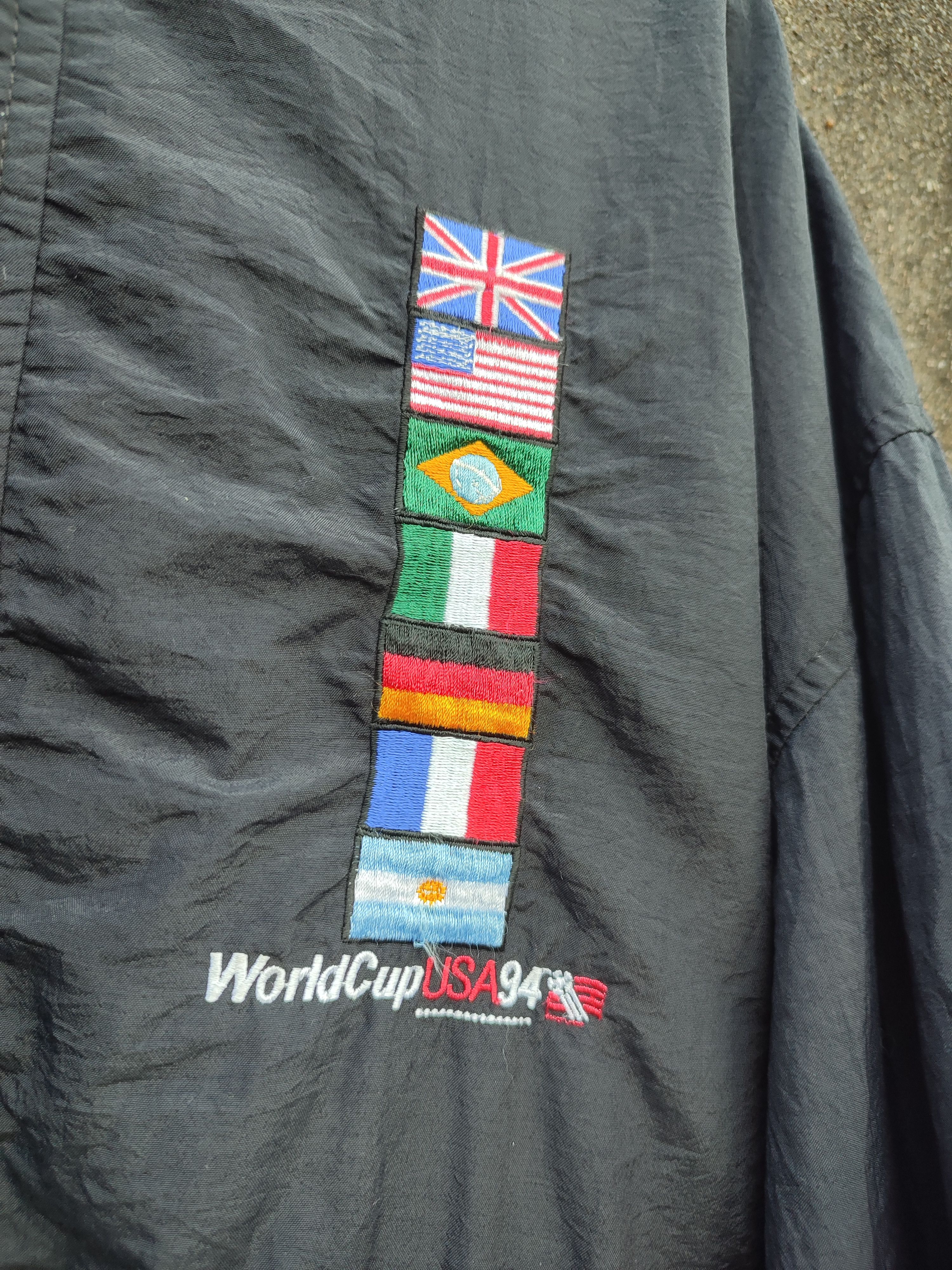 Vintage Vintage USA ’94 World Cup Windbreaker by The Game (Medium) Size US L / EU 52-54 / 3 - 8 Thumbnail