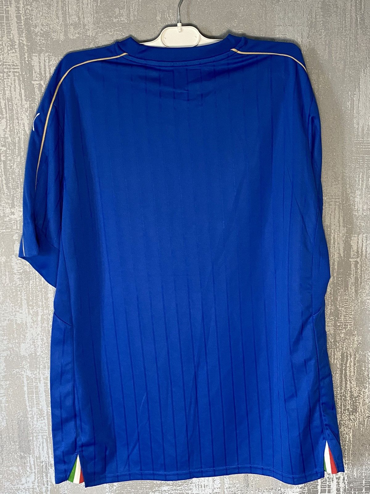 Puma × Vintage 2016 2017 Vintage Italy Puma Home Soccer Jersey Size US XL / EU 56 / 4 - 6 Thumbnail