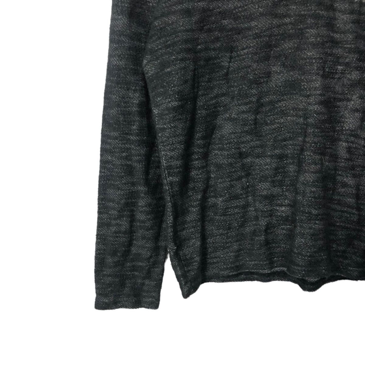 Seditionaries Vtg Von Dutch Embroidery Big Logo Long Sleeve Tee Knitwear Size US S / EU 44-46 / 1 - 4 Thumbnail