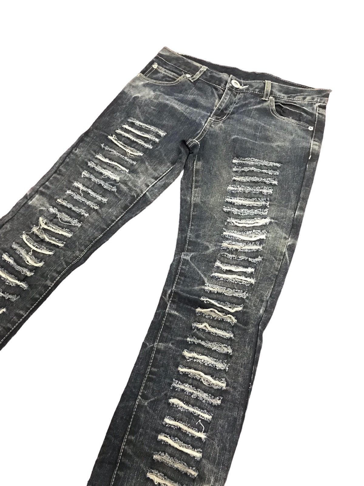 Japanese Brand 🔥🔥Very Rare Unbrand Distressed Rare Design Slim Fit Jeans Size US 32 / EU 48 - 3 Thumbnail