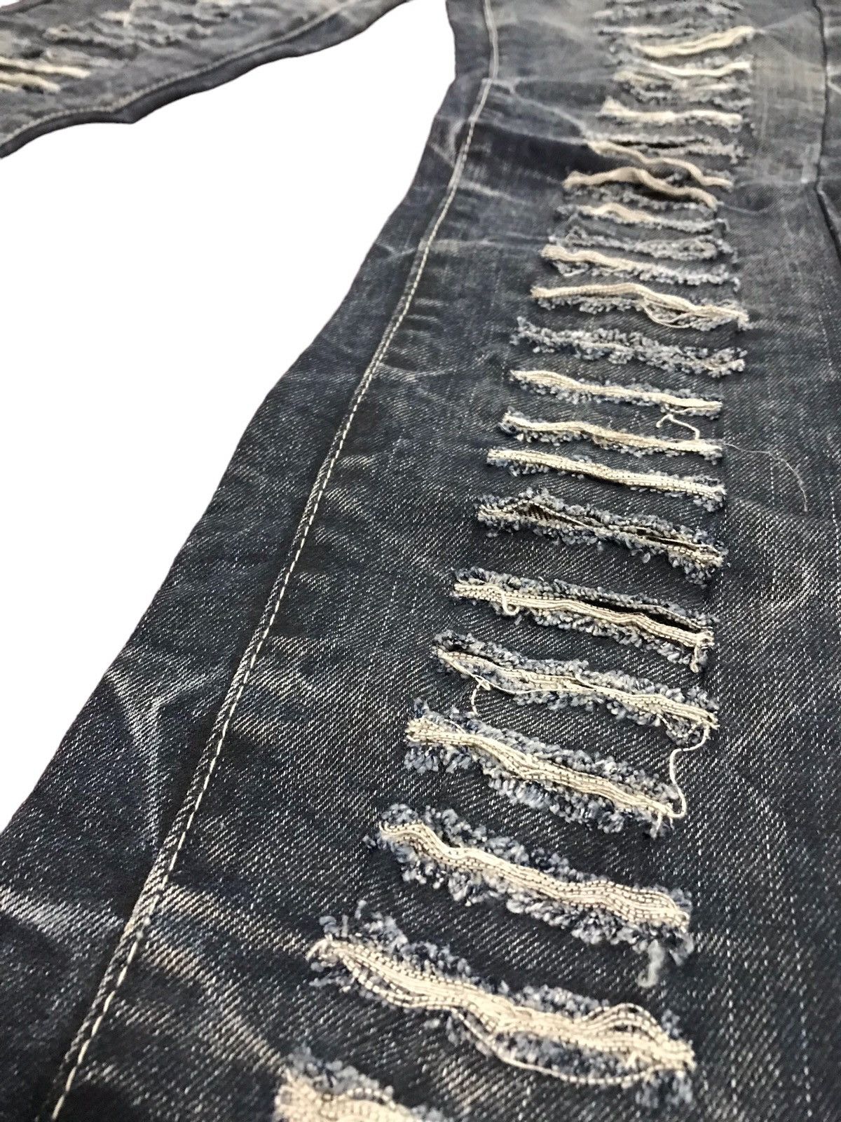Japanese Brand 🔥🔥Very Rare Unbrand Distressed Rare Design Slim Fit Jeans Size US 32 / EU 48 - 5 Thumbnail