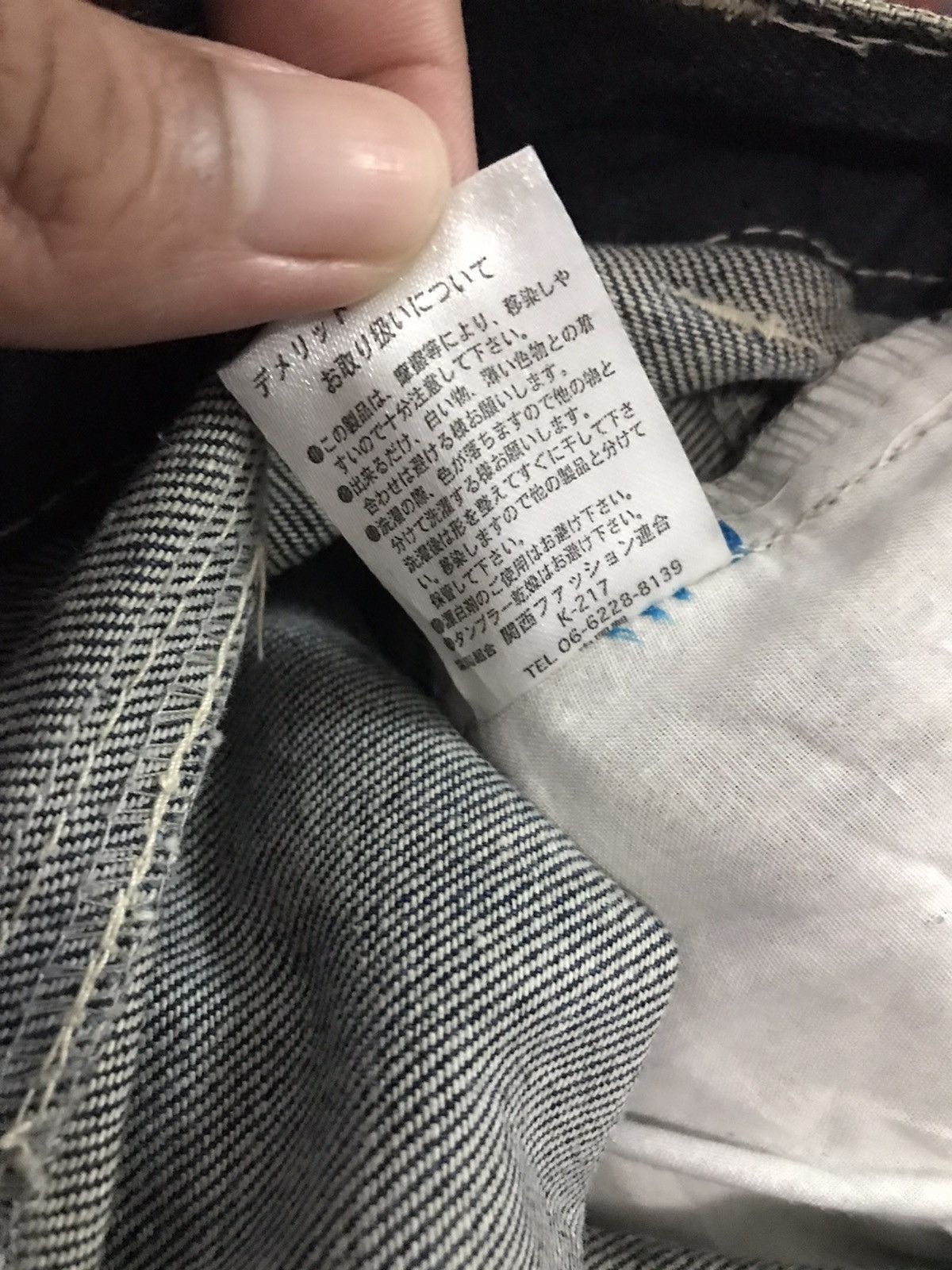 Japanese Brand 🔥🔥Very Rare Unbrand Distressed Rare Design Slim Fit Jeans Size US 32 / EU 48 - 8 Thumbnail