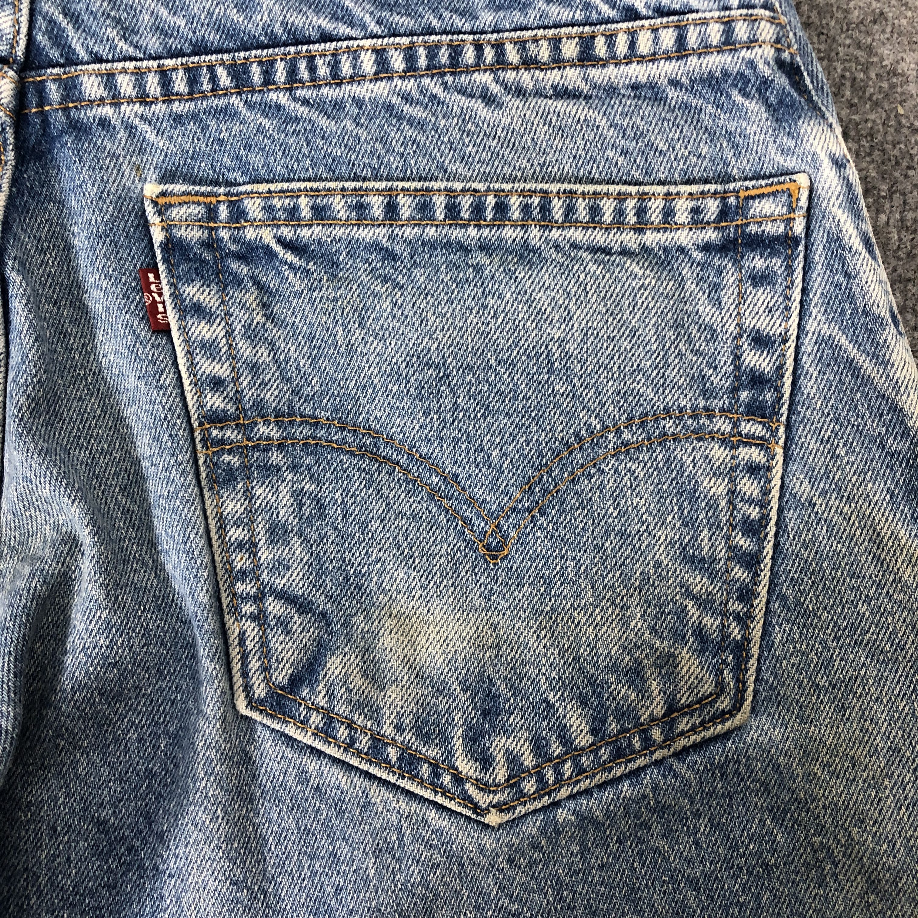 Levi's Vintage Levi's 560 Loose Fit Taper Leg Rusty Faded Blue Jean Size US 32 / EU 48 - 16 Thumbnail
