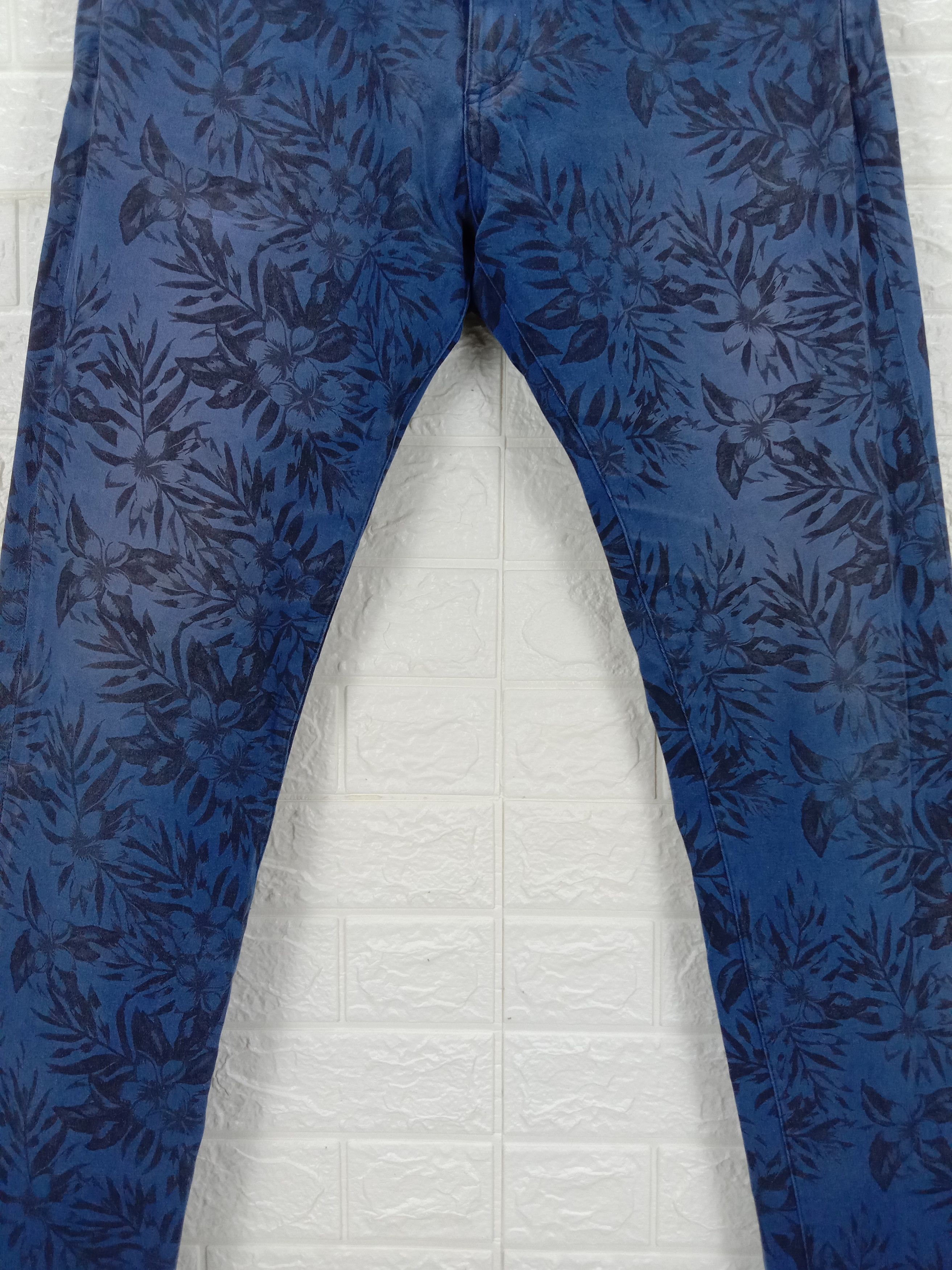 Beams Plus Vintage Beams Floral Theme Over Printed Pants Size US 32 / EU 48 - 3 Thumbnail