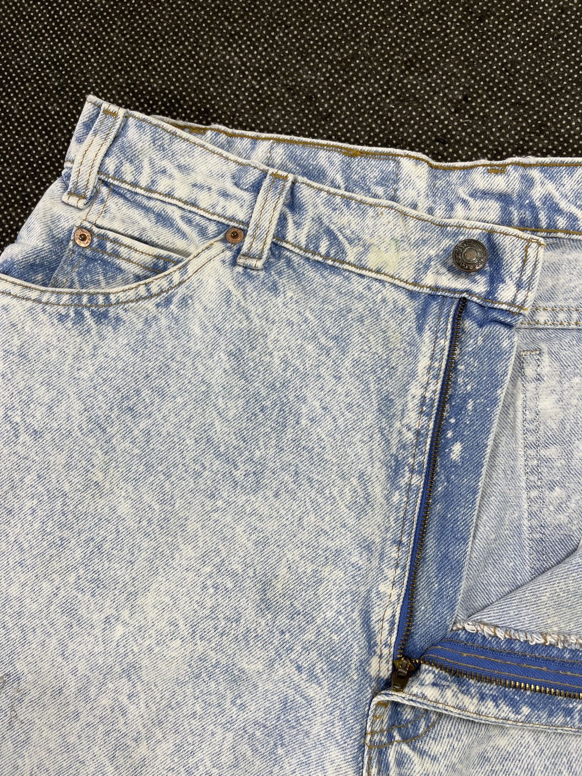 Levi's 90s Vintage Levis 550 Light Wash Jeans - J627 Size US 35 - 6 Thumbnail