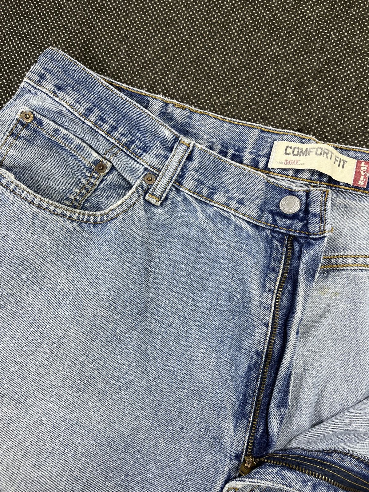 Levi's Vintage Levis 560 Comfort Fit Jeans - J518 Size US 41 - 7 Thumbnail