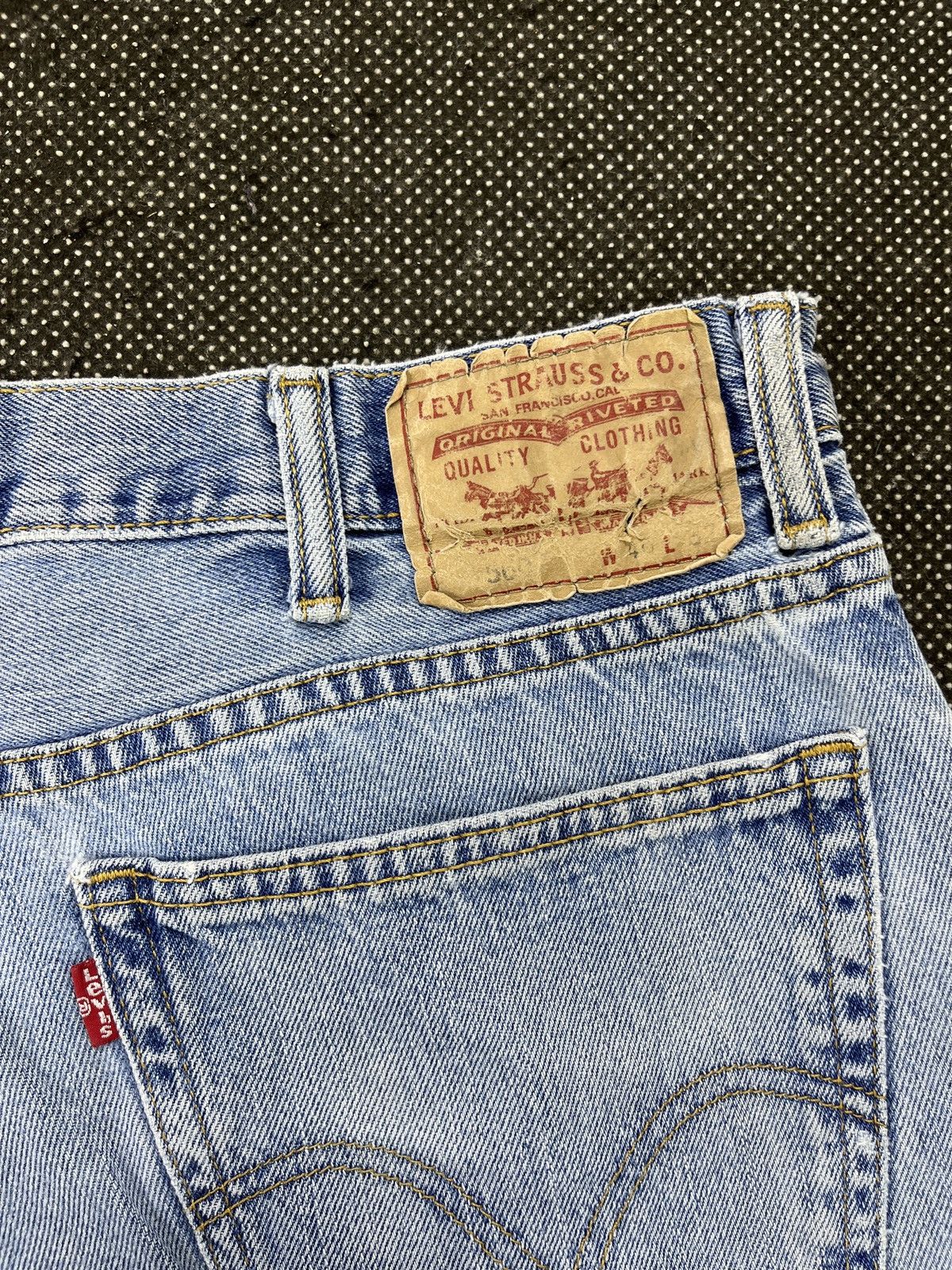 Levi's Vintage Levis 560 Comfort Fit Jeans - J518 Size US 41 - 10 Thumbnail