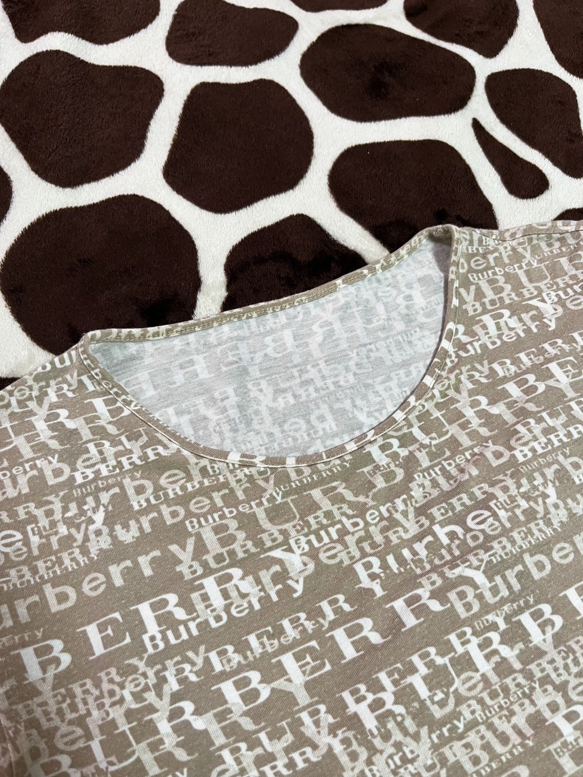 Burberry Burberry T-Shirt Size US XS / EU 42 / 0 - 6 Thumbnail