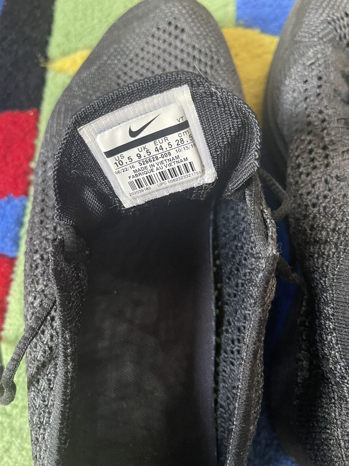 Nike NIKE FLYKNIT RACER - TRIPLE BLACK Size US 10.5 / EU 43-44 - 6 Thumbnail